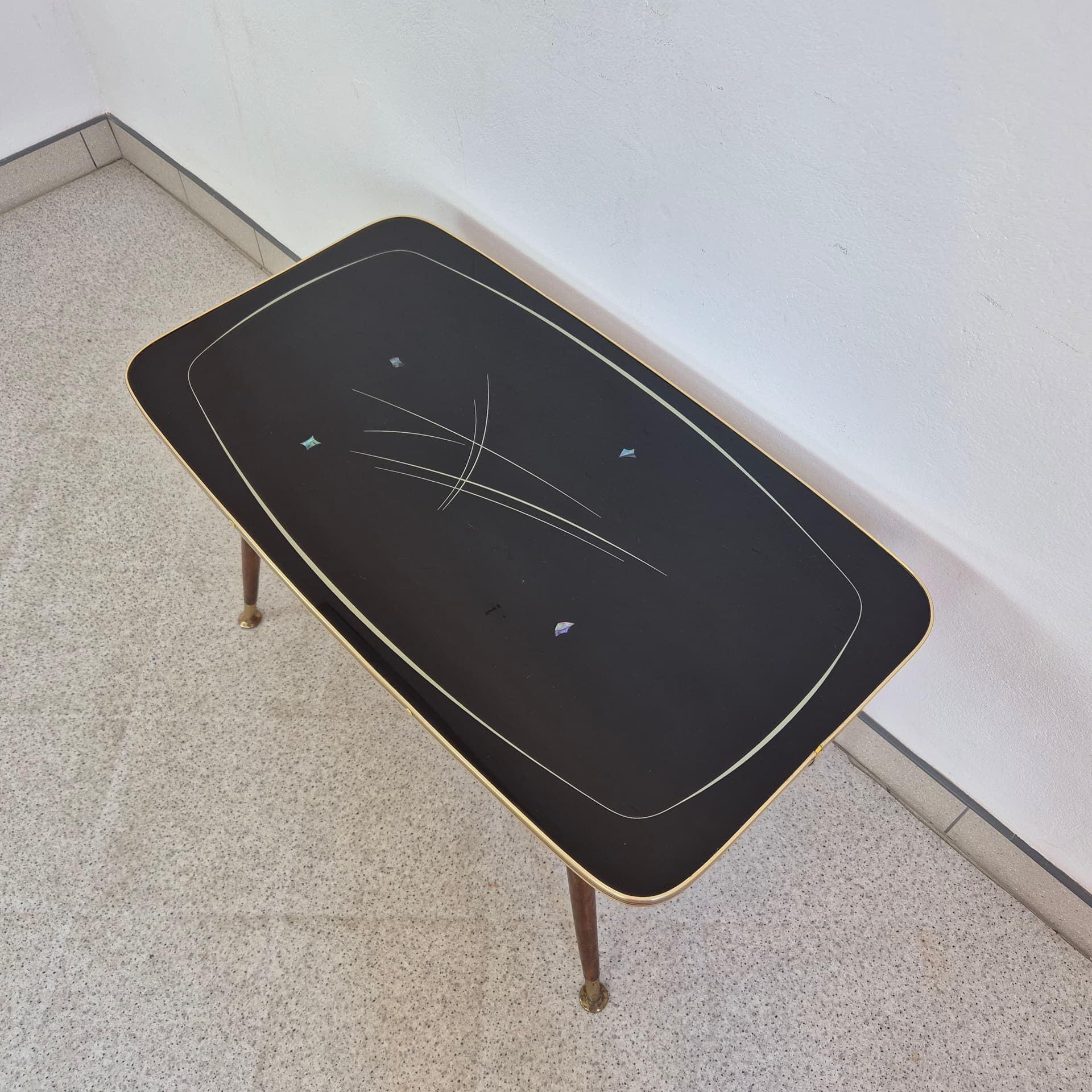 Coffee Table Rockabilly, black glass, brown wood, gold brass, Germany, 1960s. - 388665