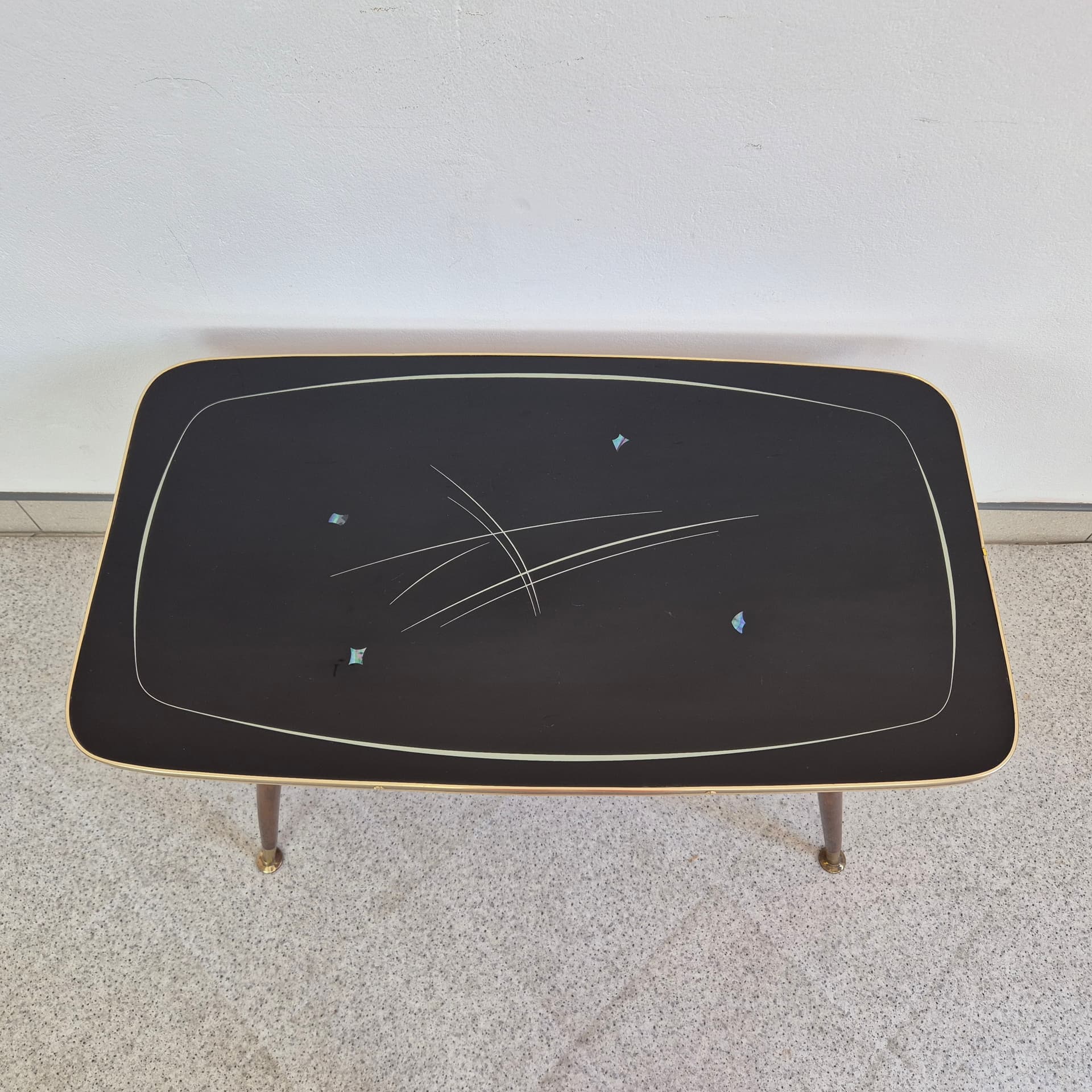 Coffee Table Rockabilly, black glass, brown wood, gold brass, Germany, 1960s. - 388664
