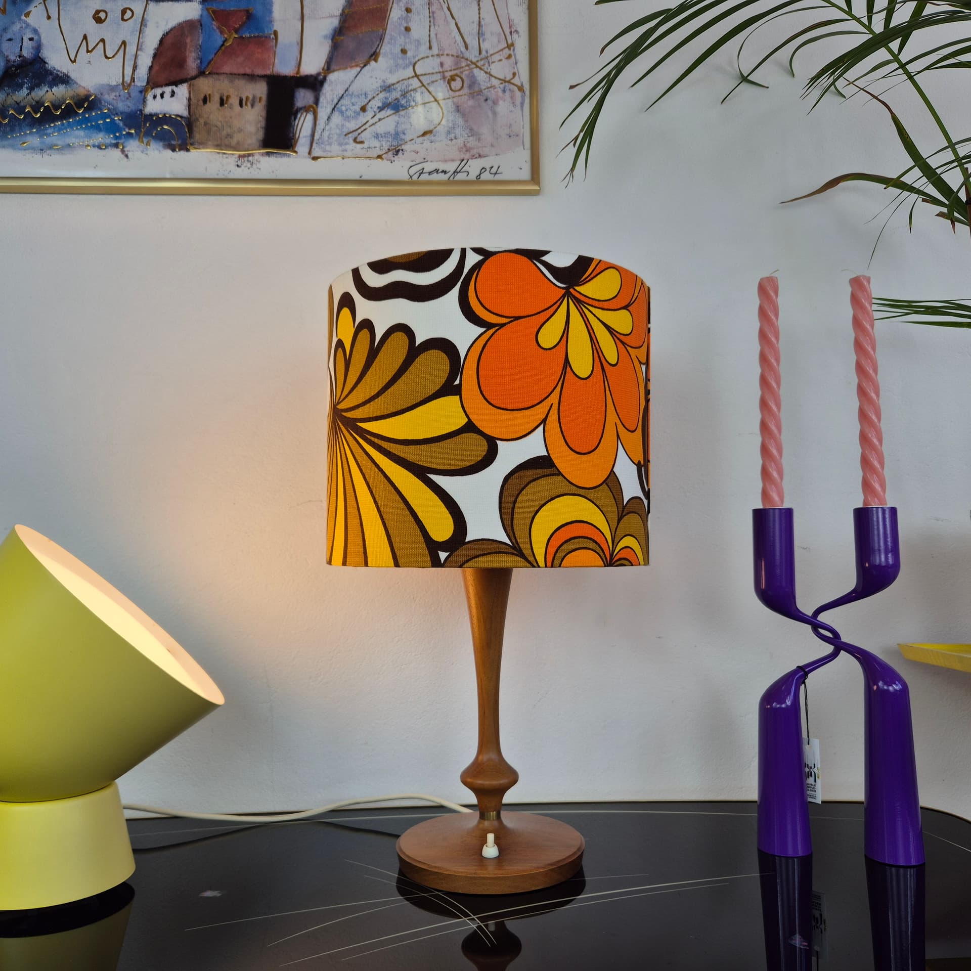 Lampa stołowa, teak brązowy, tkanina pomarańczowa żółta brązowa biała, Dania, lata 60. - 388682