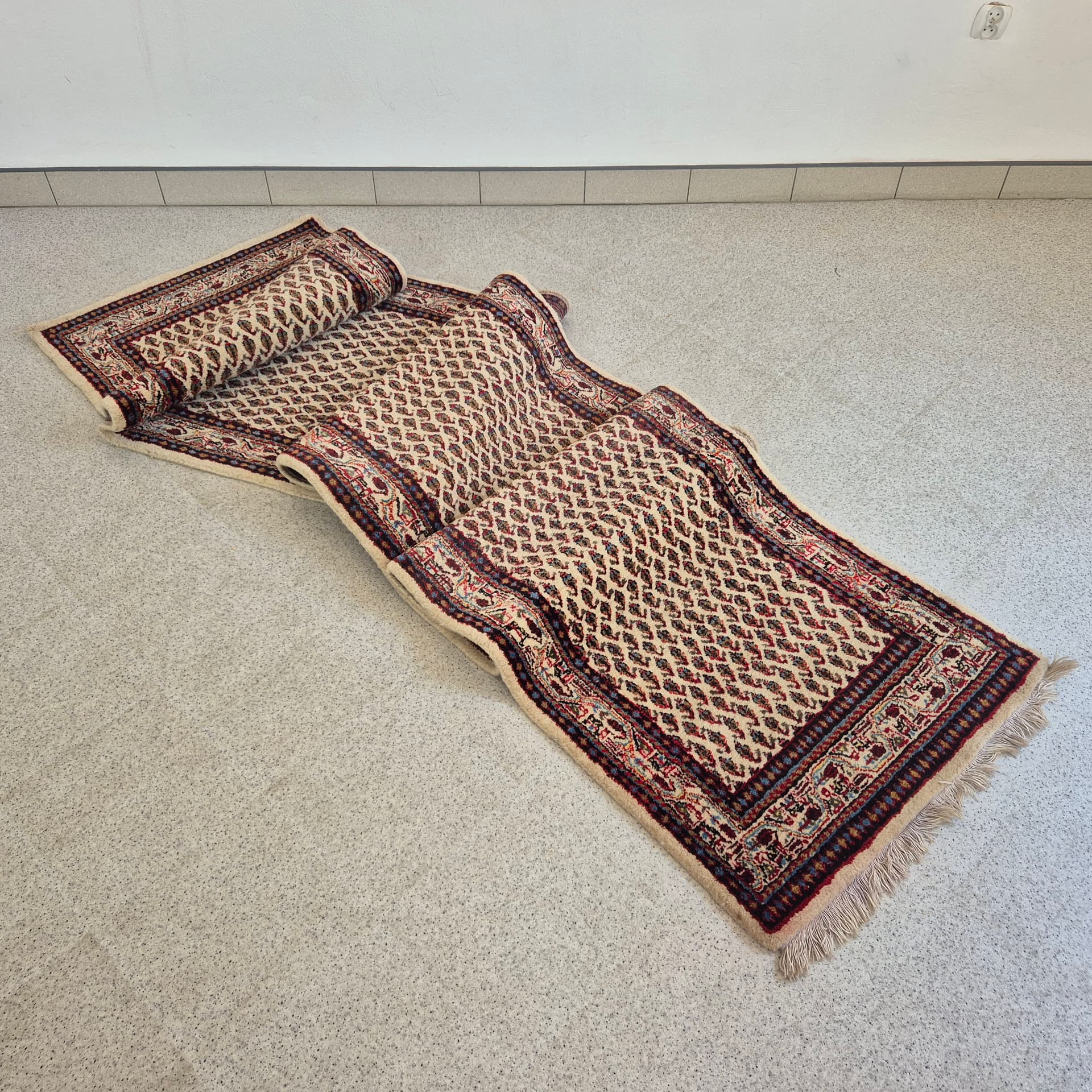 Runner Saruq Mir 400x77 cm, beige wool, 1980s. - 388744
