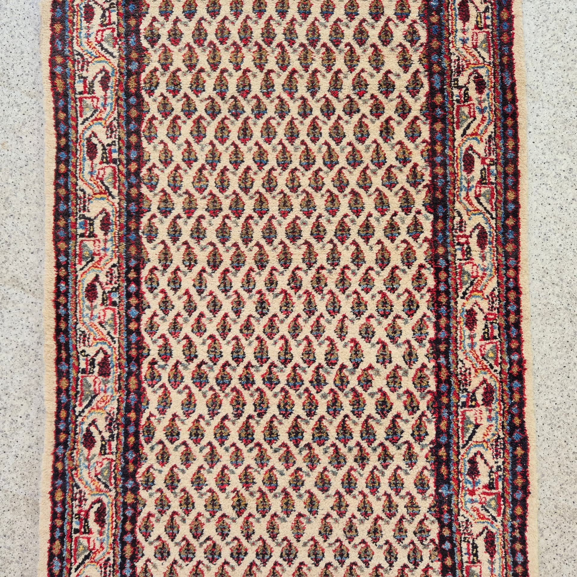 Runner Saruq Mir 400x77 cm, beige wool, 1980s. - 388748