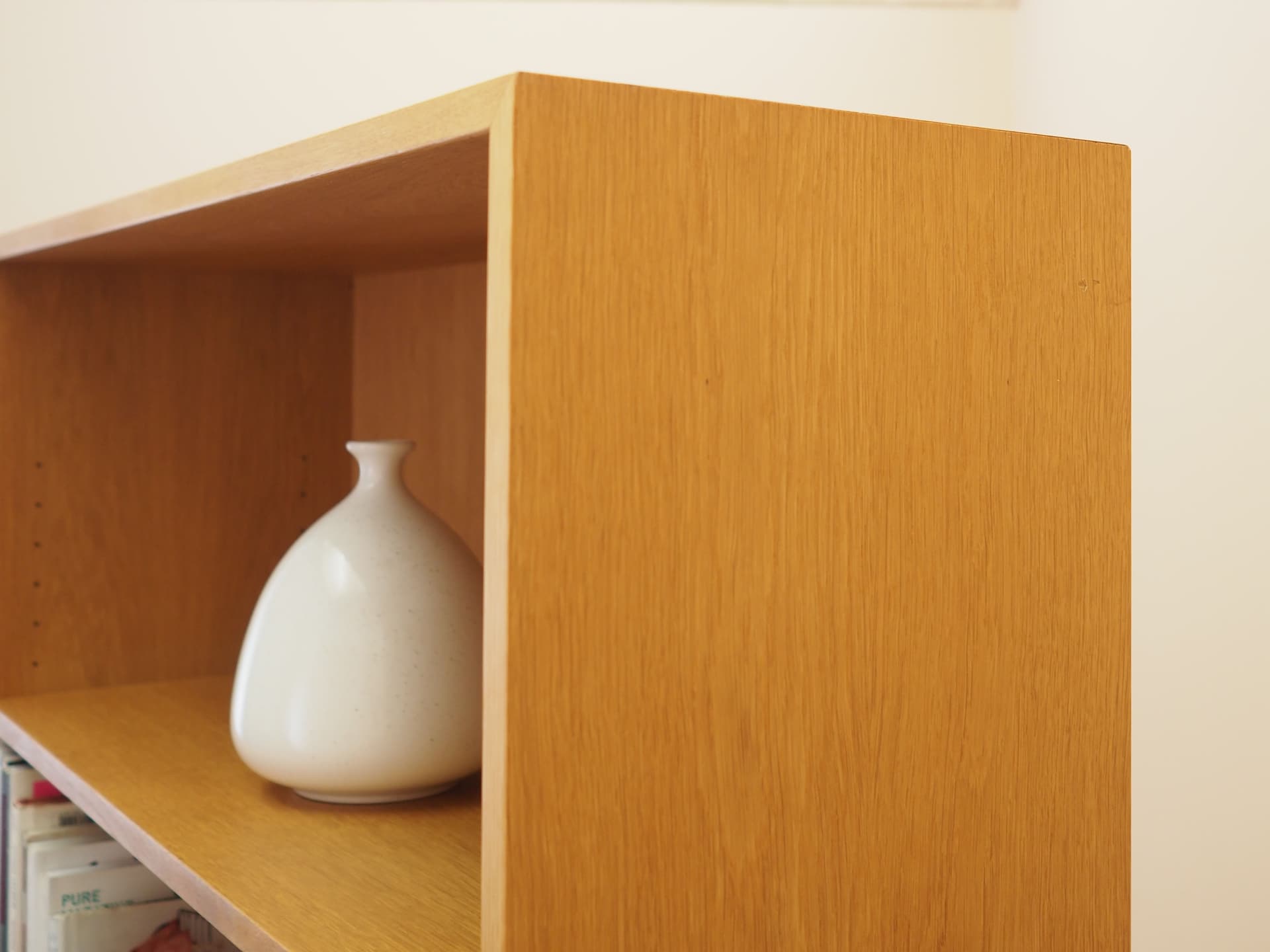 Bookshelf, light ash, Denmark, 1970s. - 389033