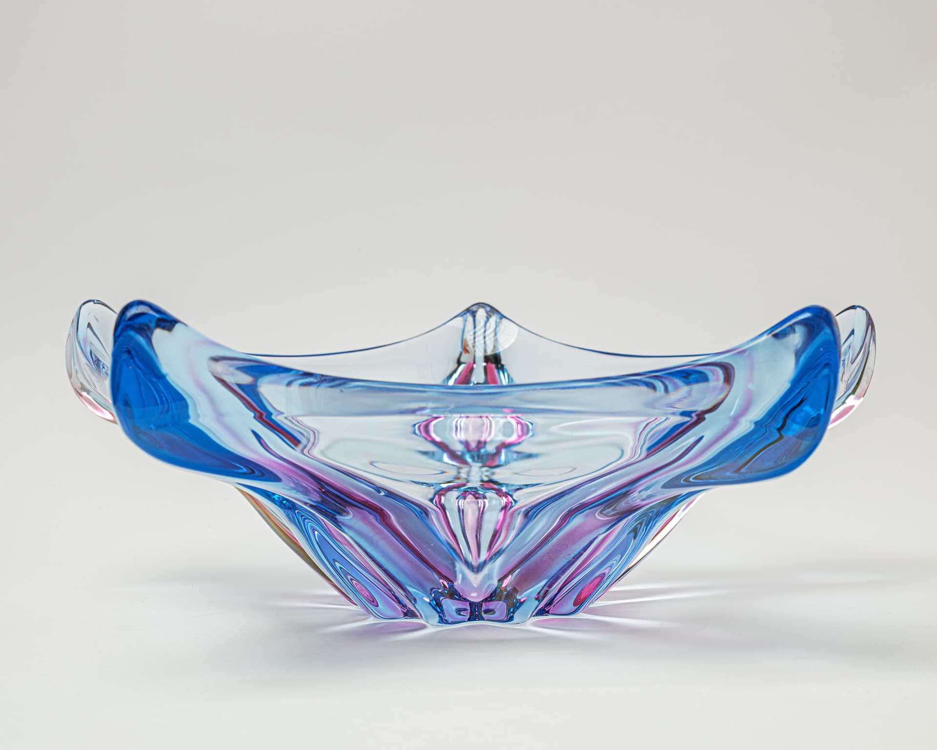 Bowl Starfish, blue violet pink clear glass, by W. Mika, Moser, Czechoslovakia, 1970s - 389164