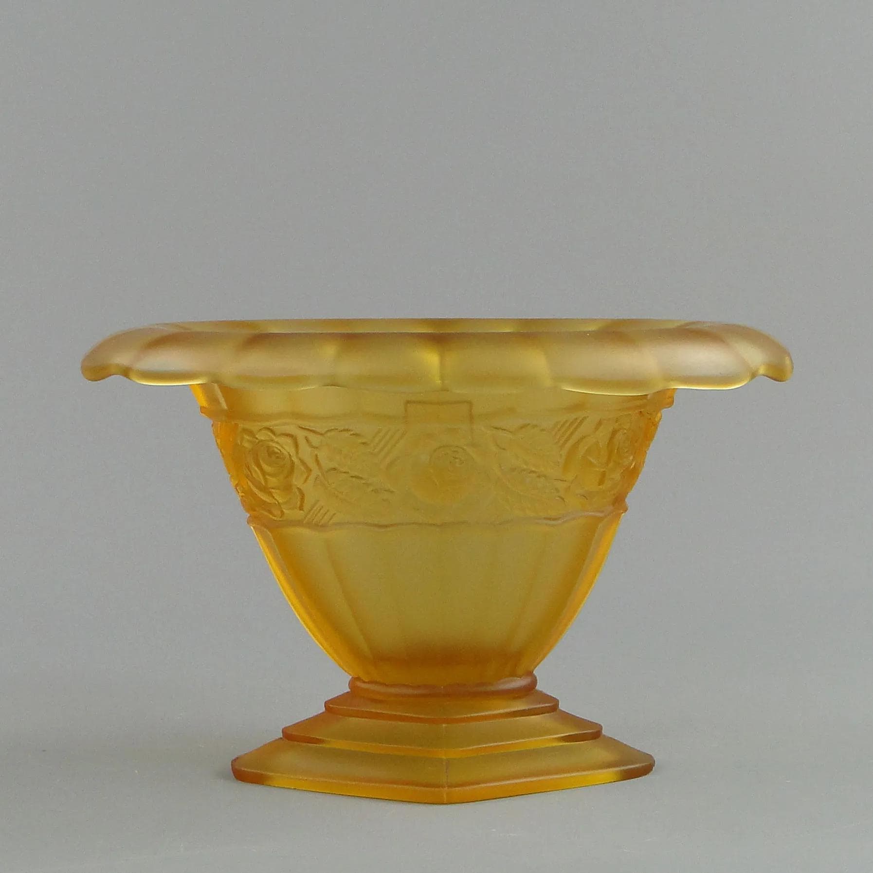 Wazon Art Deco, żółty, szkło, Polska, lata 30. - 389170