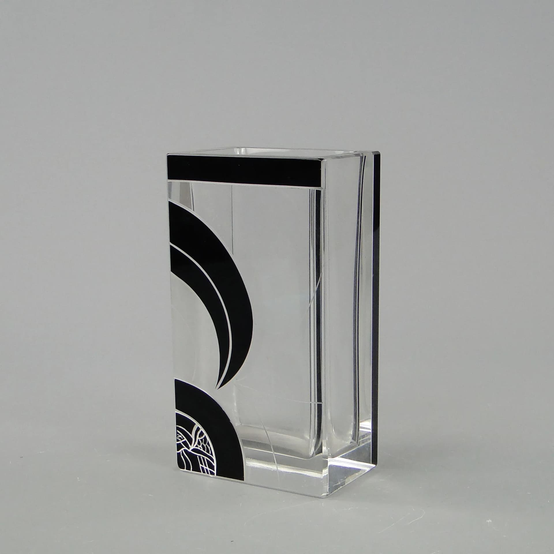 Vase Art Deco, transparent crystal, black enamel, by K. Palda, Czechoslovakia, 1930s. - 389235