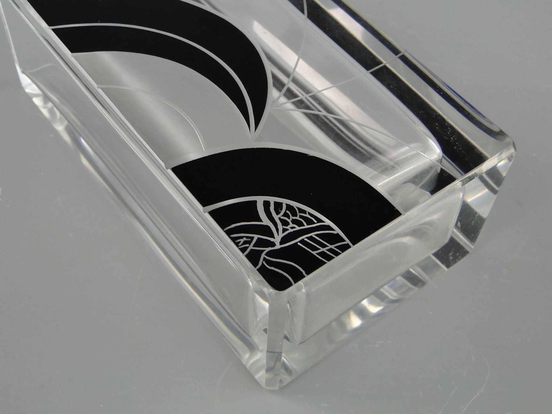 Vase Art Deco, transparent crystal, black enamel, by K. Palda, Czechoslovakia, 1930s. - 389240
