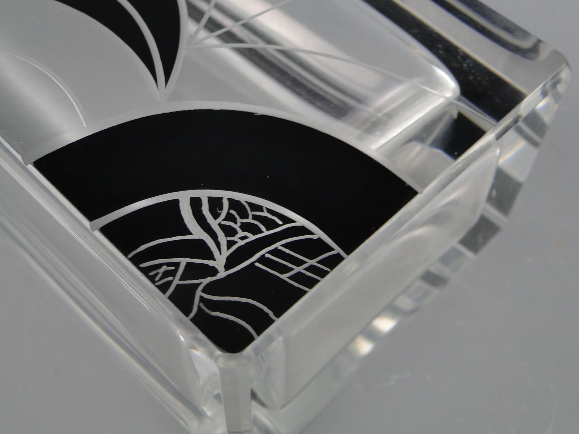 Vase Art Deco, transparent crystal, black enamel, by K. Palda, Czechoslovakia, 1930s. - 389242