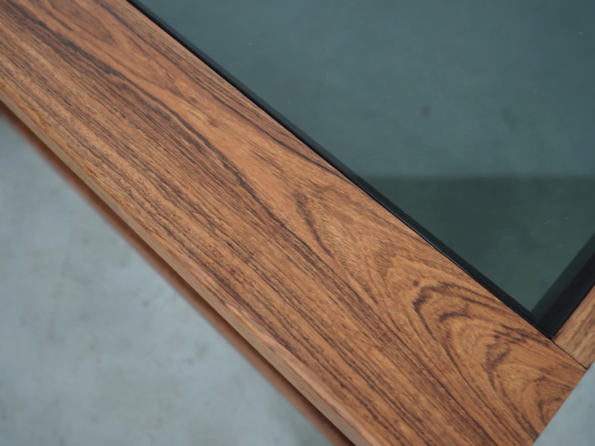 Ława, palisander brązowy, szkło, Dania, lata 70. - 28591