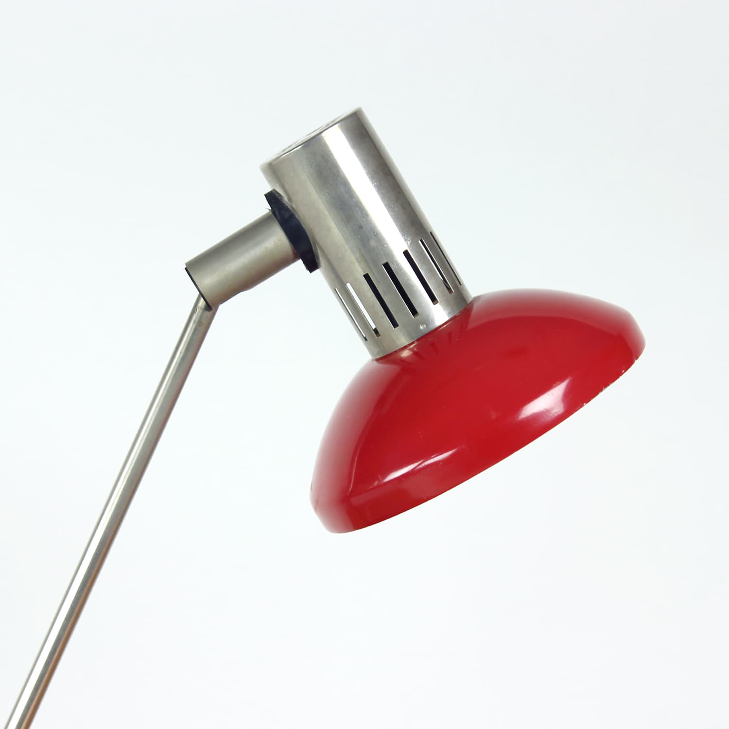 Lampa stołowa, czerwony aluminium, stal szczotkowana, Niemcy, lata 70. - 389430