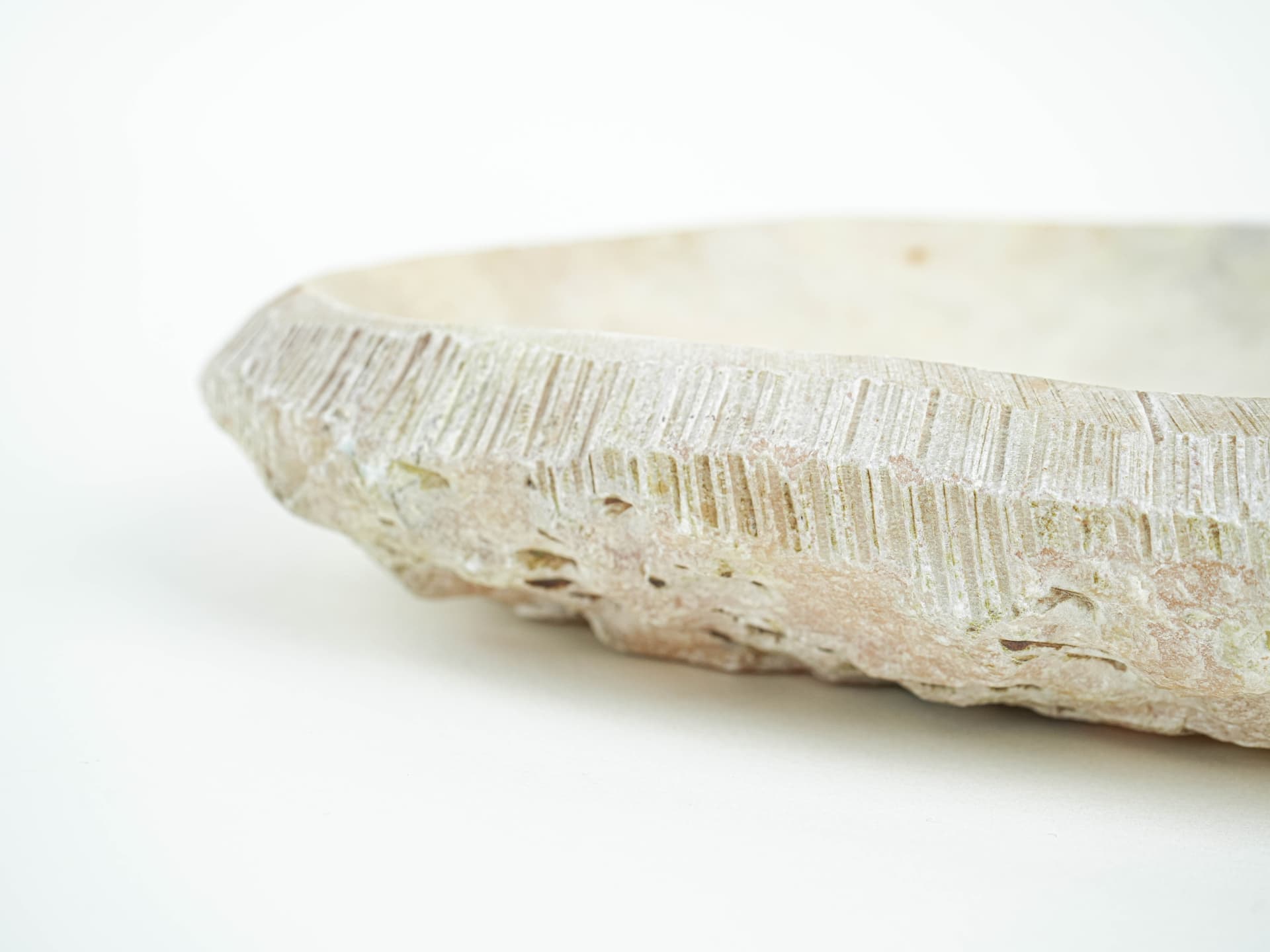 Platter Organic, white beige, alabaster, Denmark, 1970s. - 389615