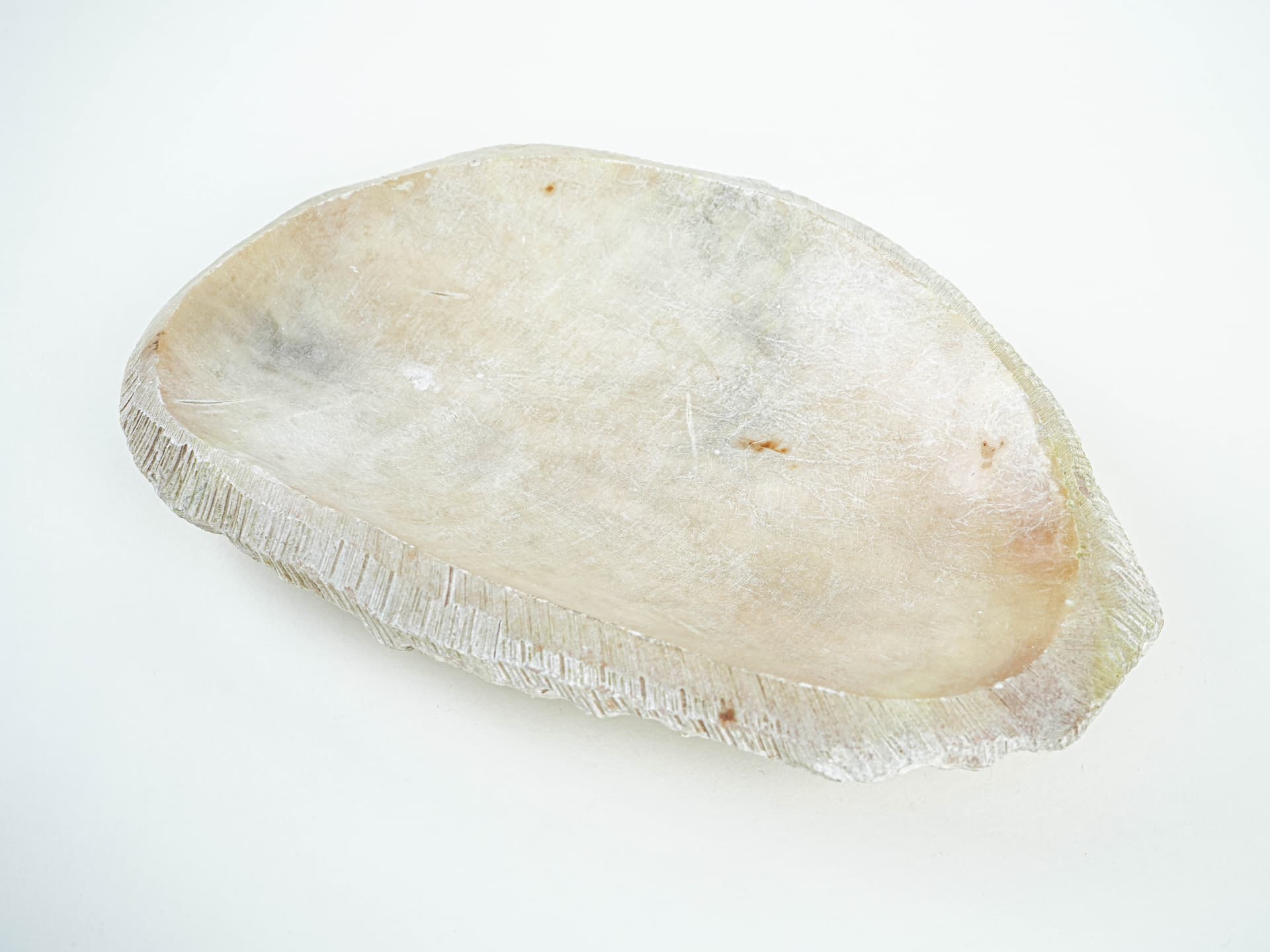 Platter Organic, white beige, alabaster, Denmark, 1970s. - 389618