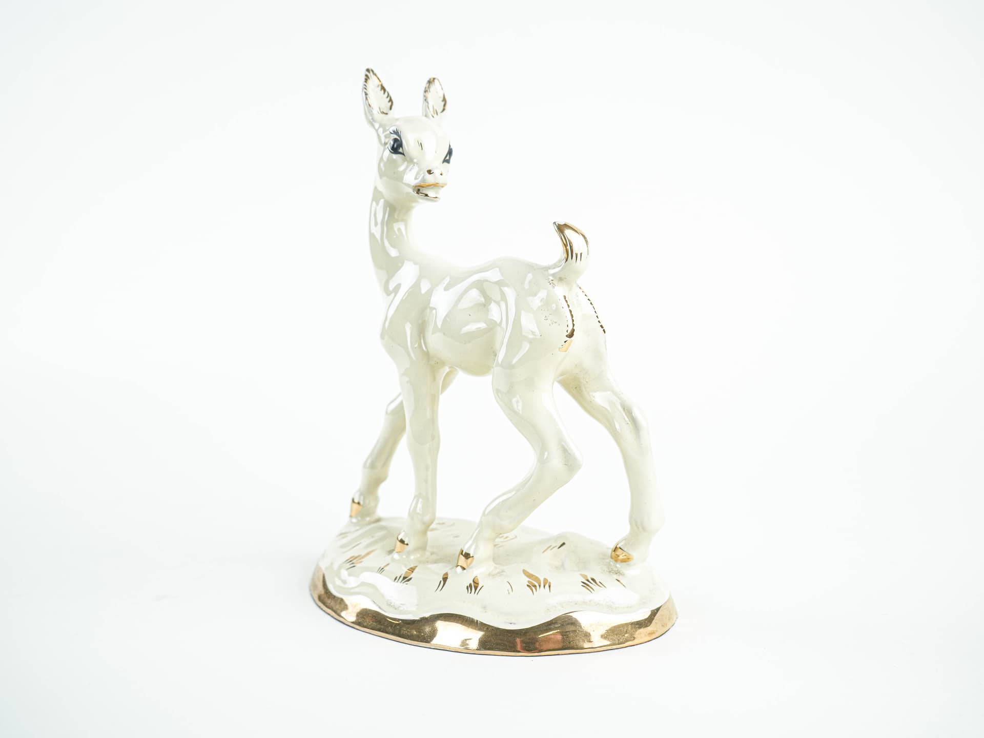 Figurka sarny, porcelana biała, złocona, Dania, lata 70. - 389671
