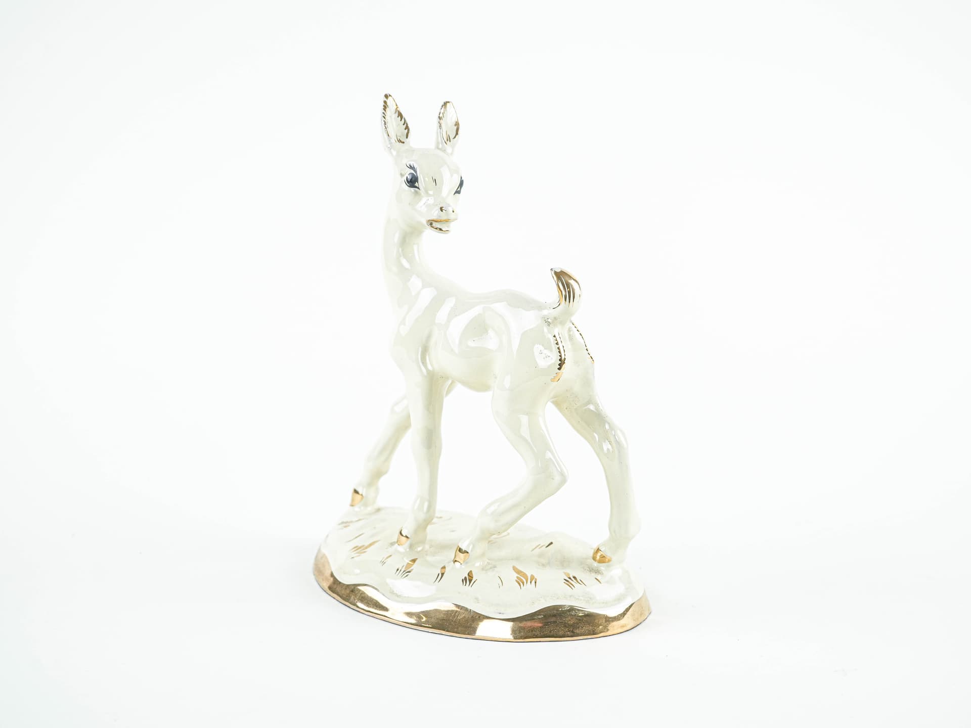 Figurka sarny, porcelana biała, złocona, Dania, lata 70. - 389665