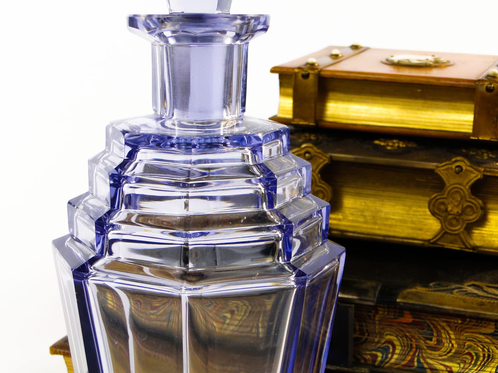 Decanter Art Deco, lavender crystal, by J. Hoffmann, 1920s - 389691