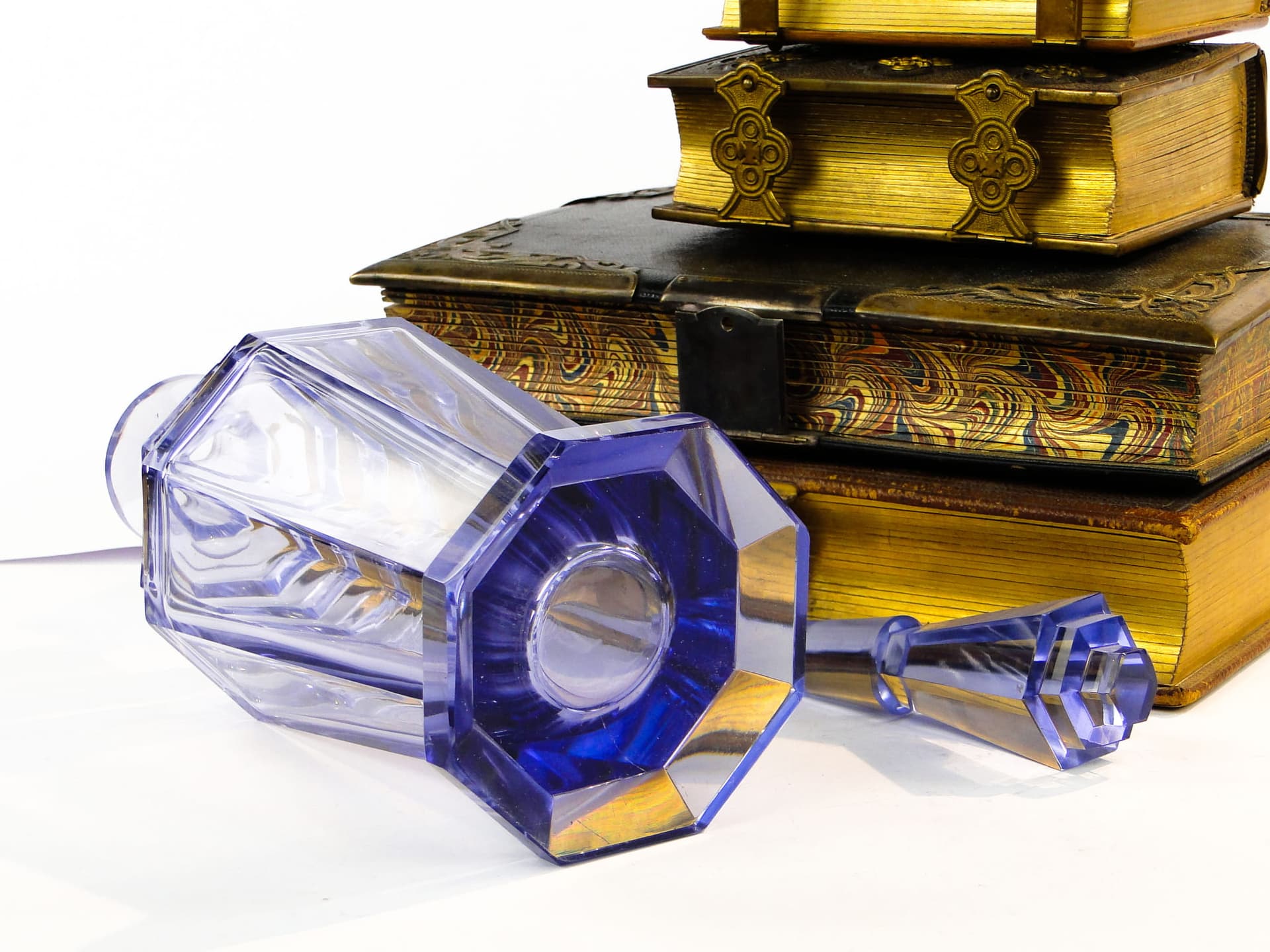 Decanter Art Deco, lavender crystal, by J. Hoffmann, 1920s - 389683