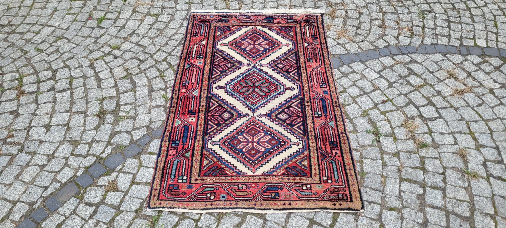 Rug Hamadan, 80x134 cm, red wool, white cotton, Iran, early 20th c. - 389768