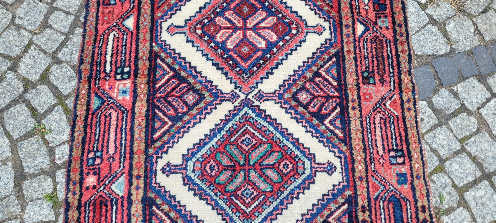 Rug Hamadan, 80x134 cm, red wool, white cotton, Iran, early 20th c. - 389778