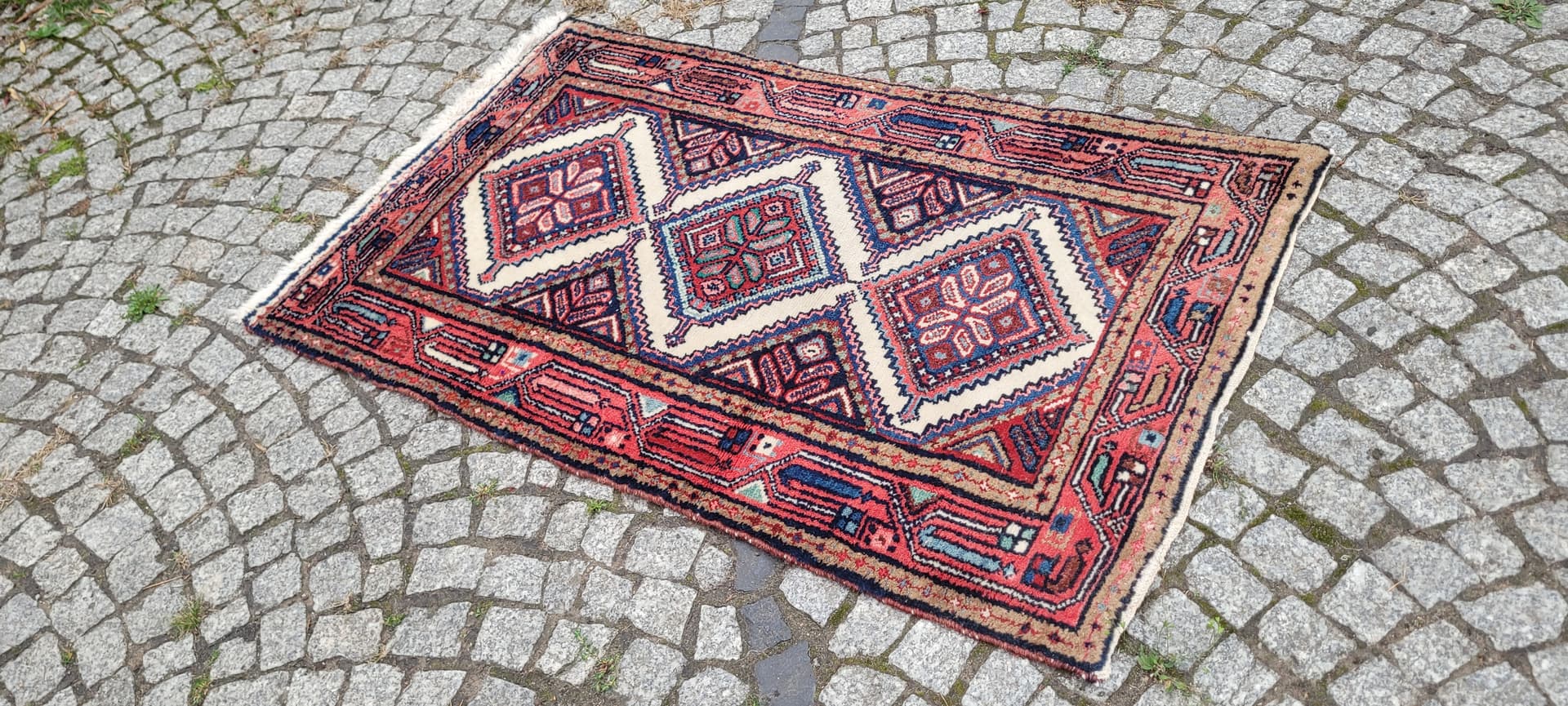 Rug Hamadan, 80x134 cm, red wool, white cotton, Iran, early 20th c. - 389779