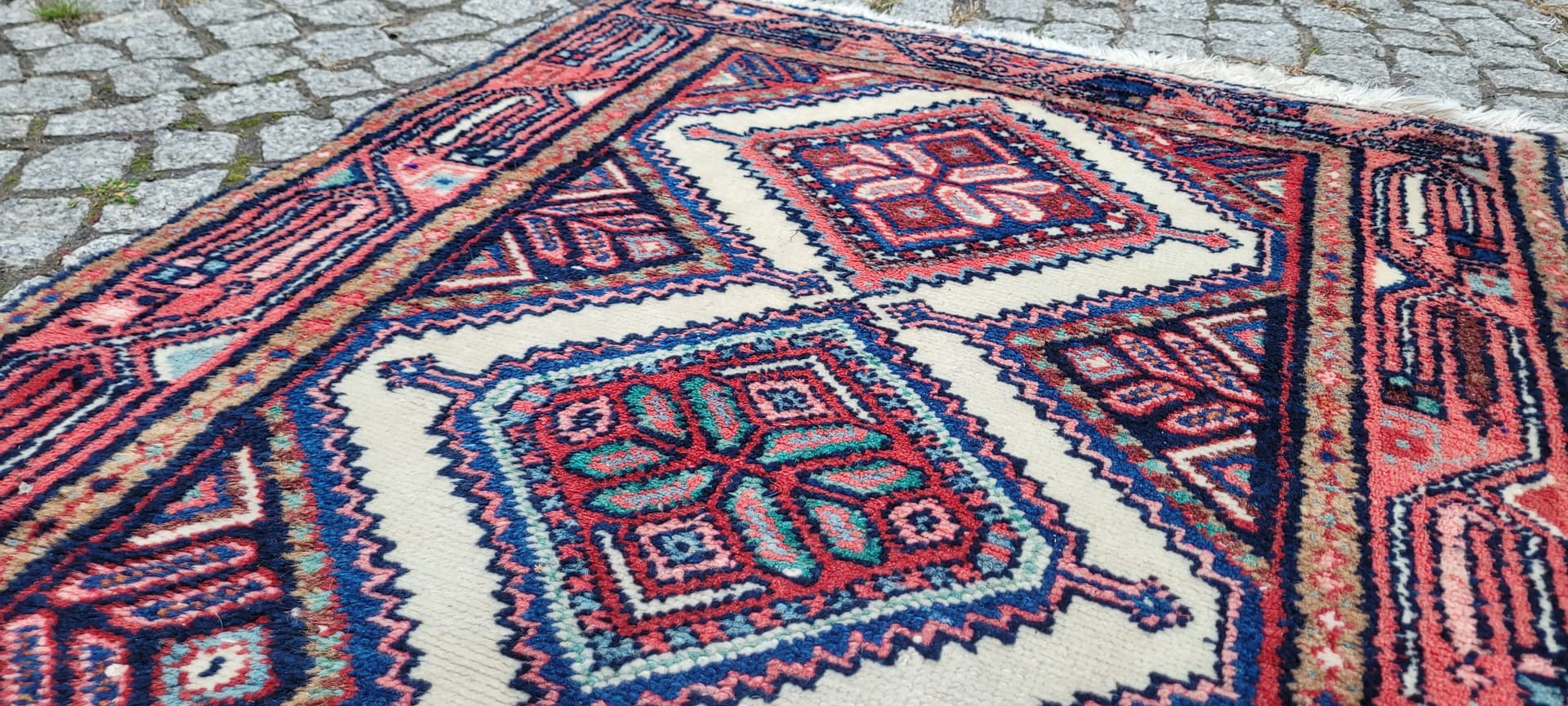 Rug Hamadan, 80x134 cm, red wool, white cotton, Iran, early 20th c. - 389770