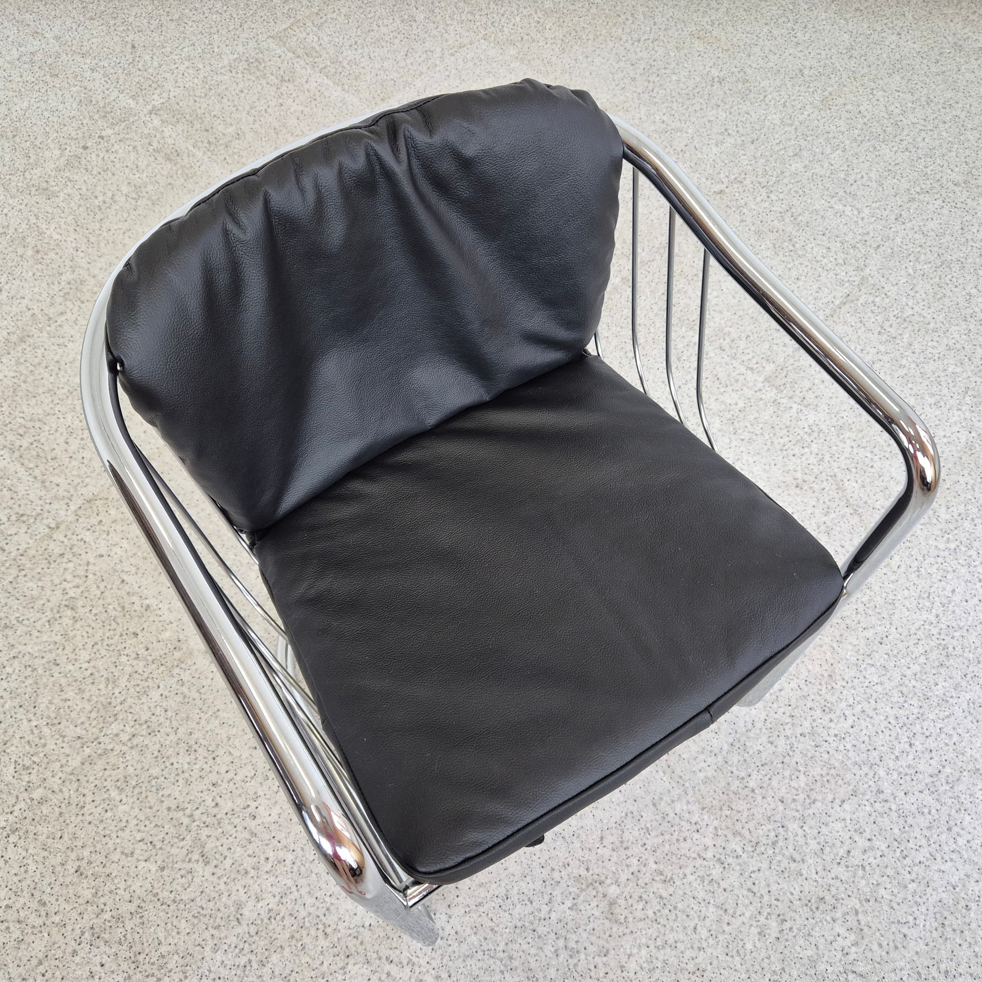 Armchair, black leather, chromed steel, by G. Rinaldi, Italy, 1970s. - 389926