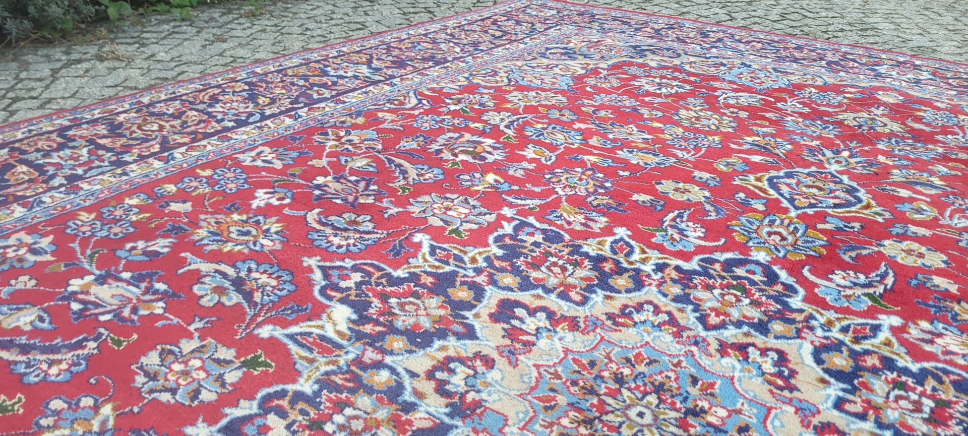 Rug Keshan, 260x360 cm, red blue, wool cotton, Iran, 1970s. - 390026
