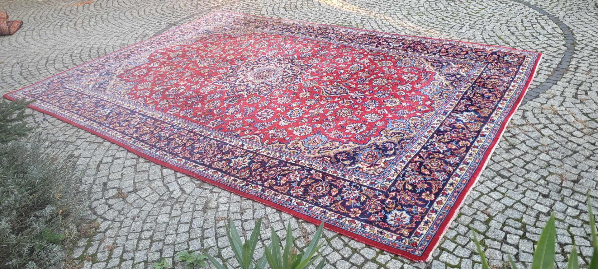 Rug Keshan, 260x360 cm, red blue, wool cotton, Iran, 1970s. - 390030