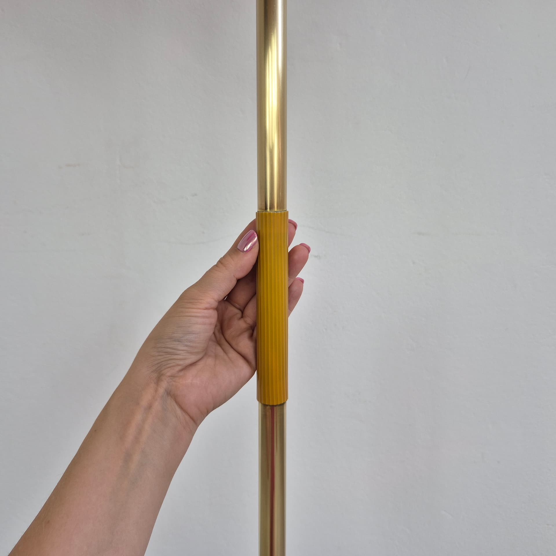 Floor lamp, Marimekko Unikko, brass gold, pink fabric, Germany, 1960s. - 390081