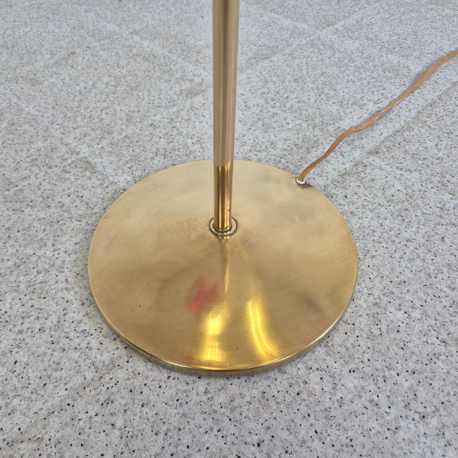 Floor lamp, Marimekko Unikko, brass gold, pink fabric, Germany, 1960s. - 390086