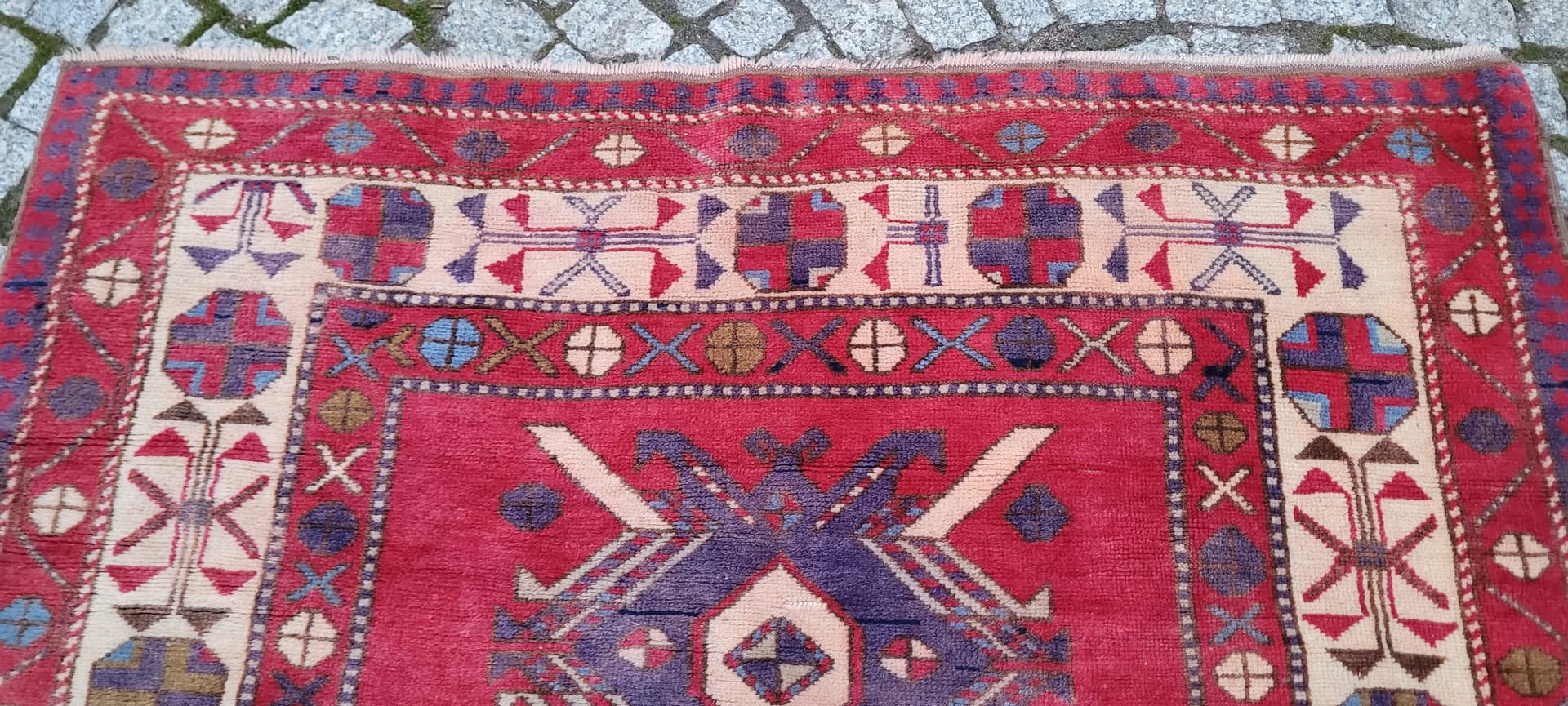 Rug Kazak, 115x163 cm, red blue yellow green white, wool, Azerbaijan, early 20th c. - 390144
