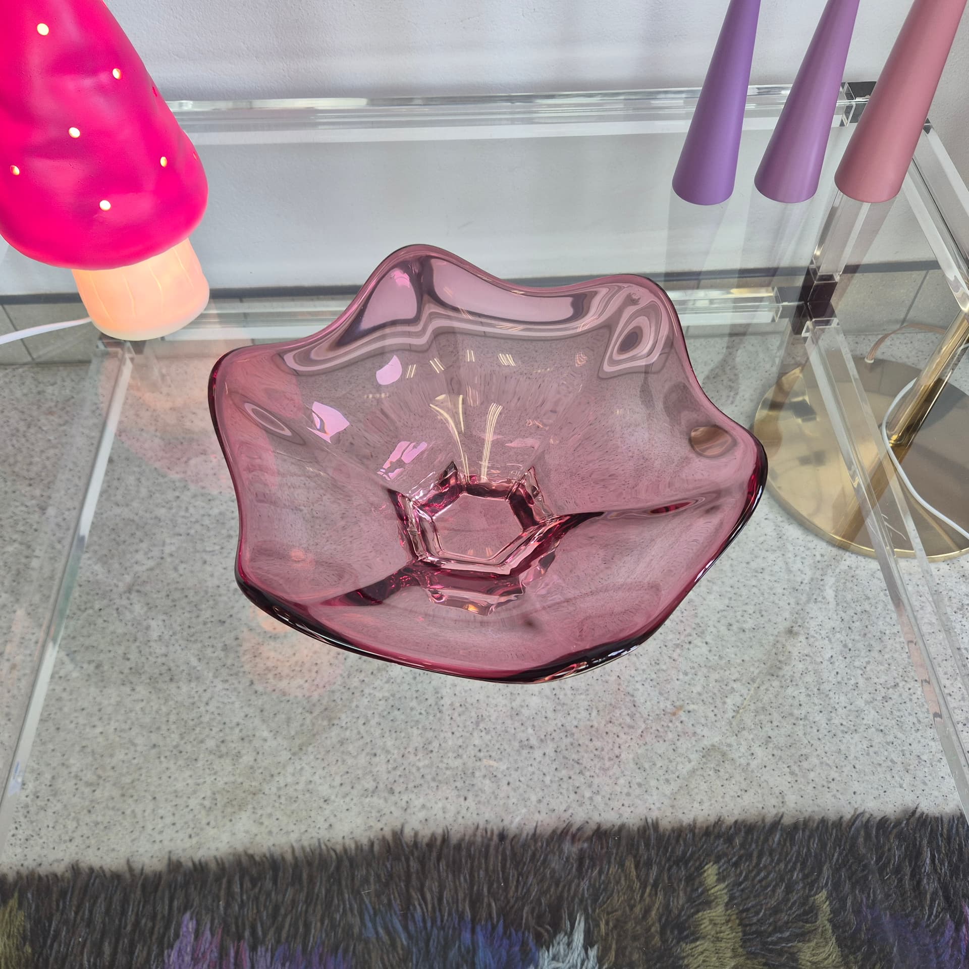 Decorative centerpiece, pink transparent glass, Czechoslovakia, 1970s. - 390155