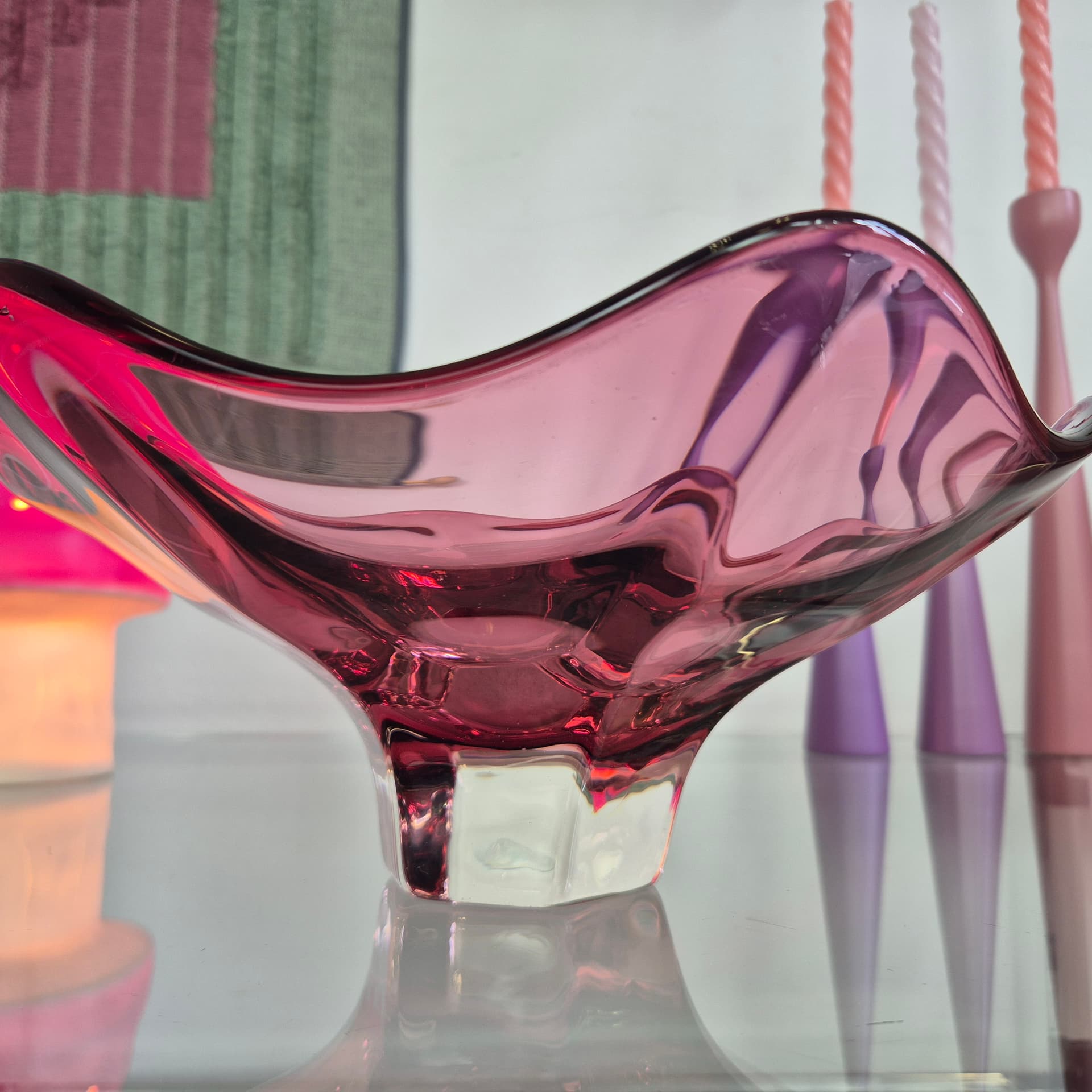 Decorative centerpiece, pink transparent glass, Czechoslovakia, 1970s. - 390154