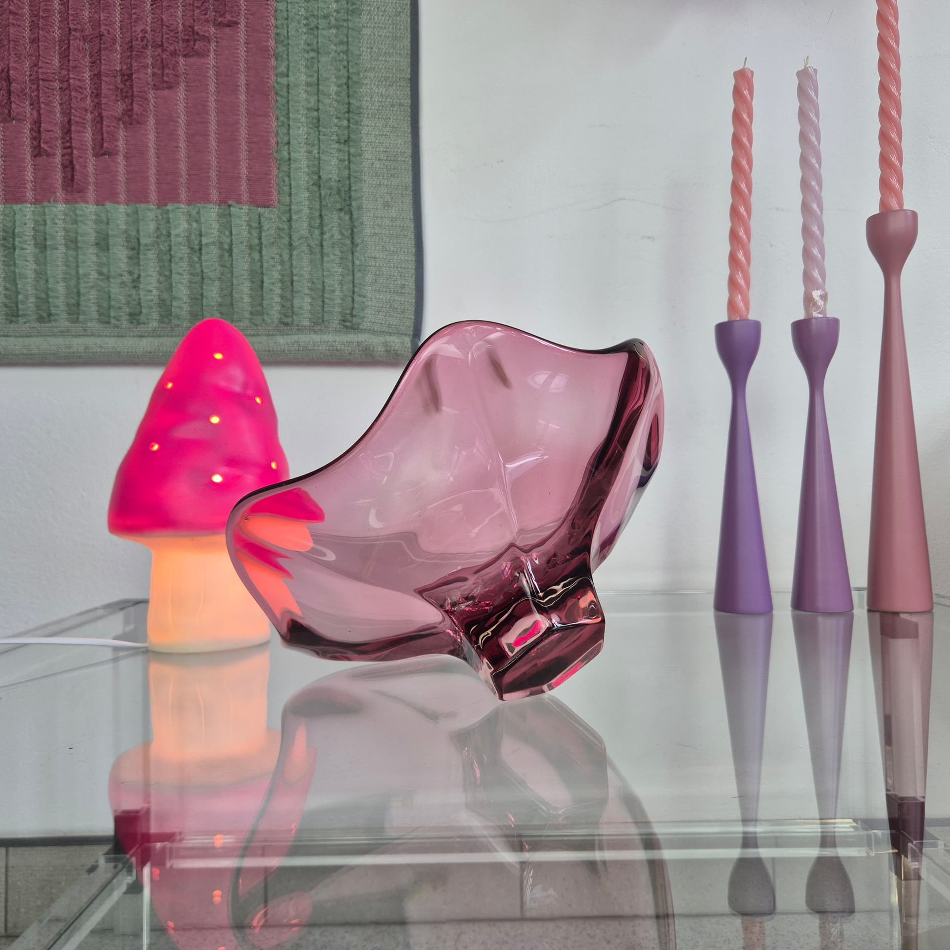 Decorative centerpiece, pink transparent glass, Czechoslovakia, 1970s. - 390157