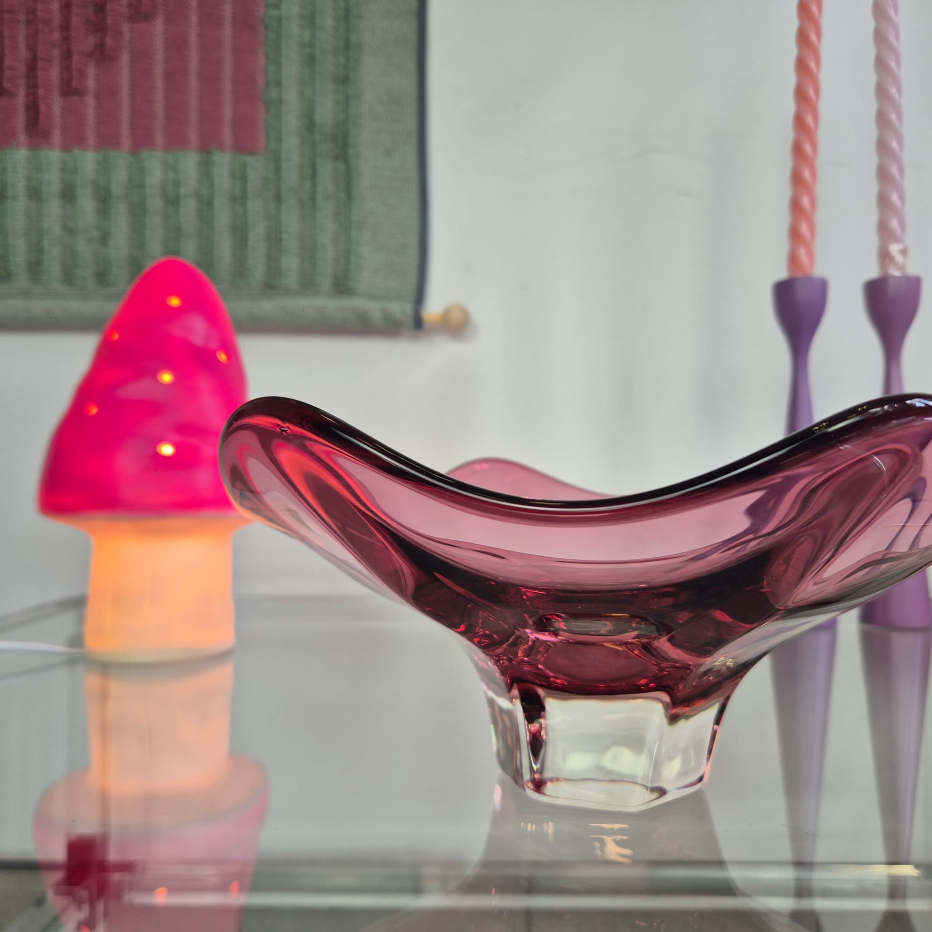 Decorative centerpiece, pink transparent glass, Czechoslovakia, 1970s. - 390153