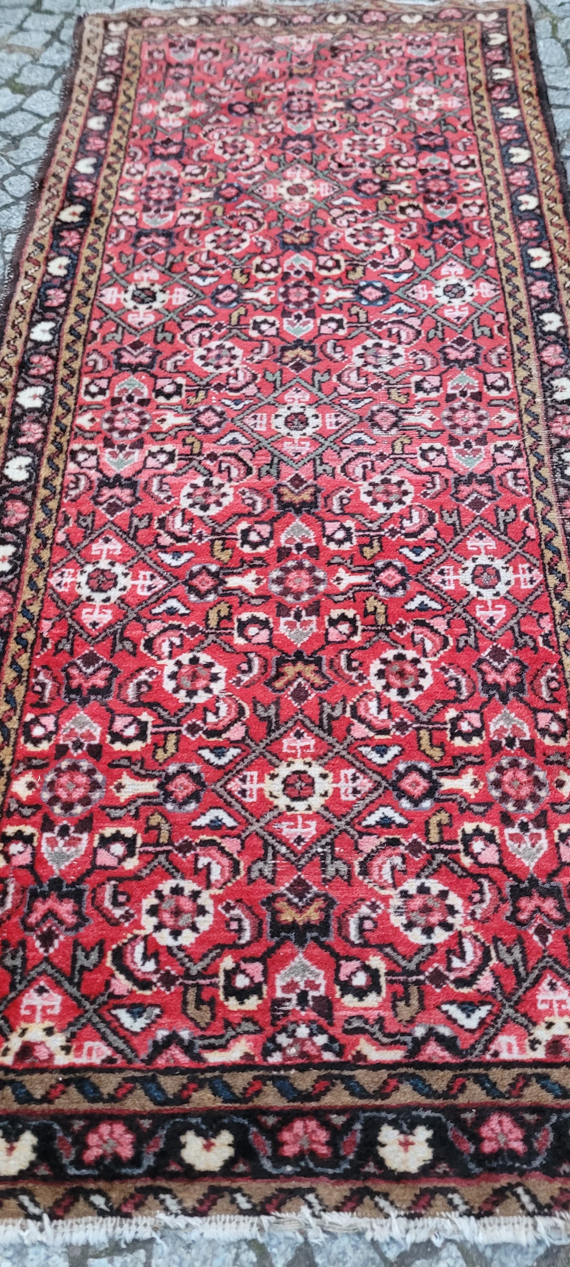 Runner Hamadan, 85x206 cm, red, wool, Iran, early 20th c. - 390172