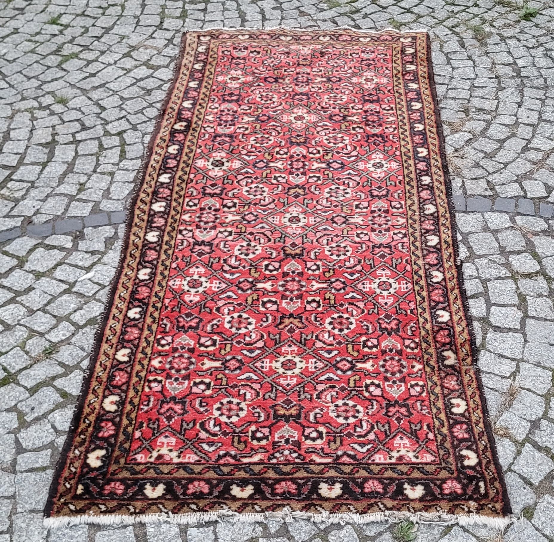 Runner Hamadan, 85x206 cm, red, wool, Iran, early 20th c. - 390167