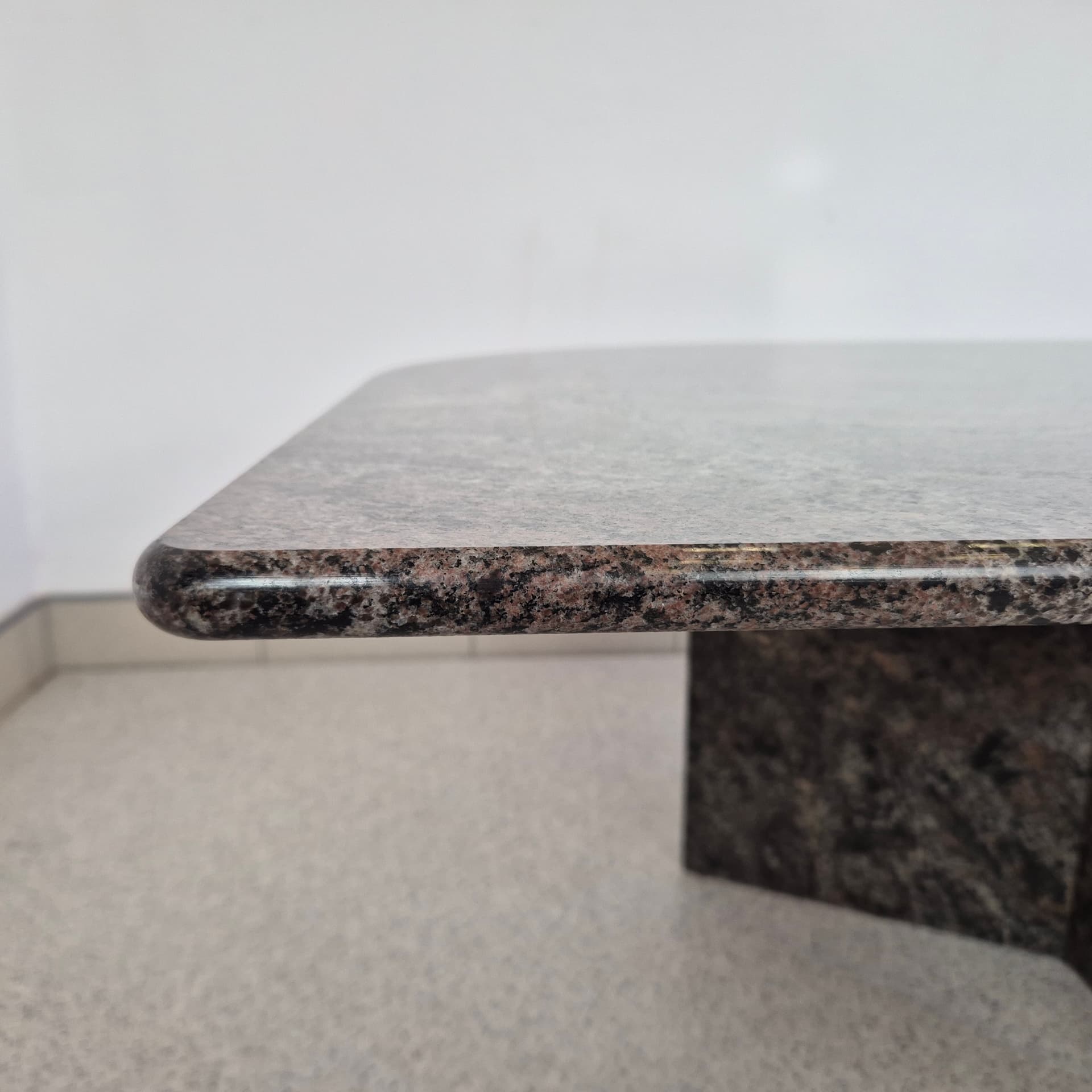Ława Paradiso, granit szary brązowy różowy, Niemcy, lata 90. - 390183