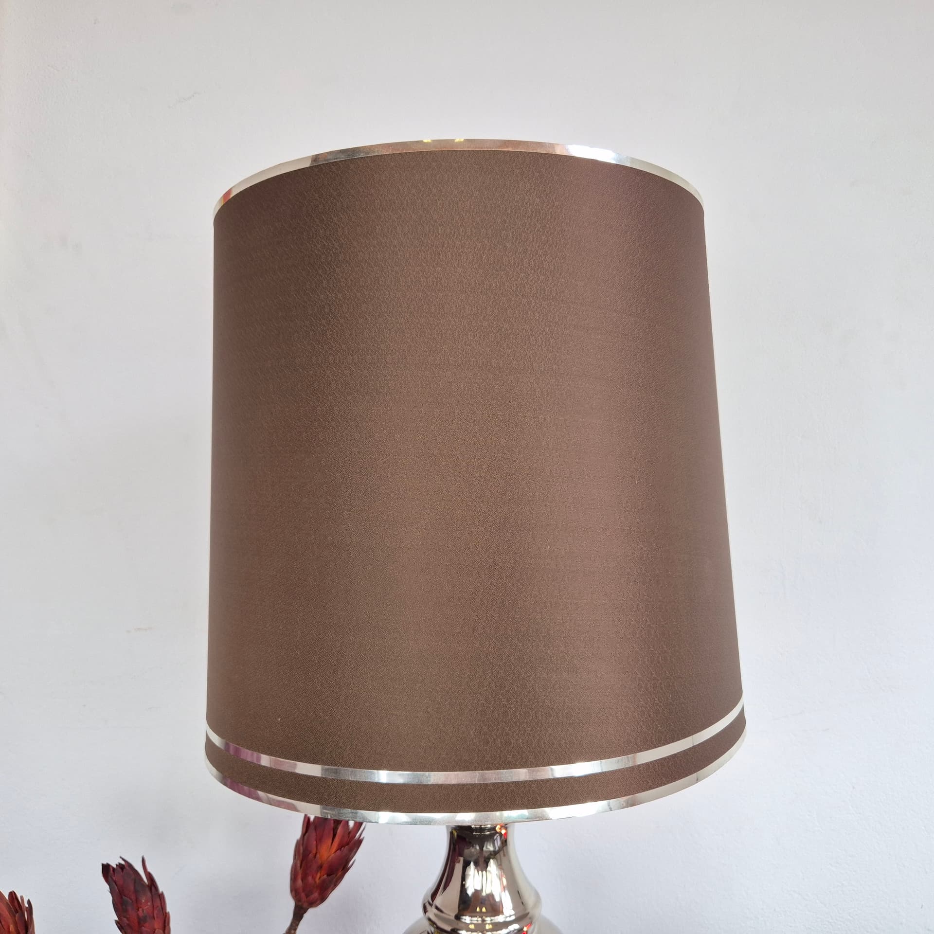 Lampa stołowa, ceramika srebrny, tkanina brązowy, Niemcy, lata 70. - 390197