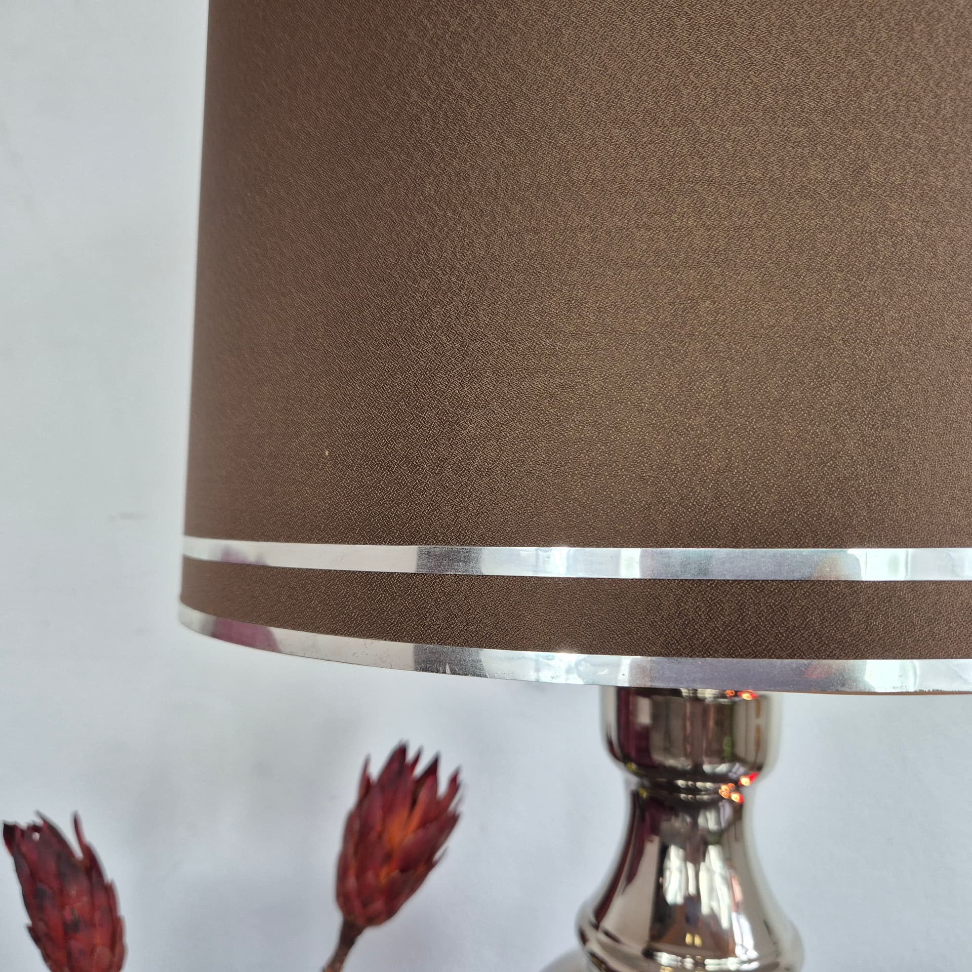 Lampa stołowa, ceramika srebrny, tkanina brązowy, Niemcy, lata 70. - 390206