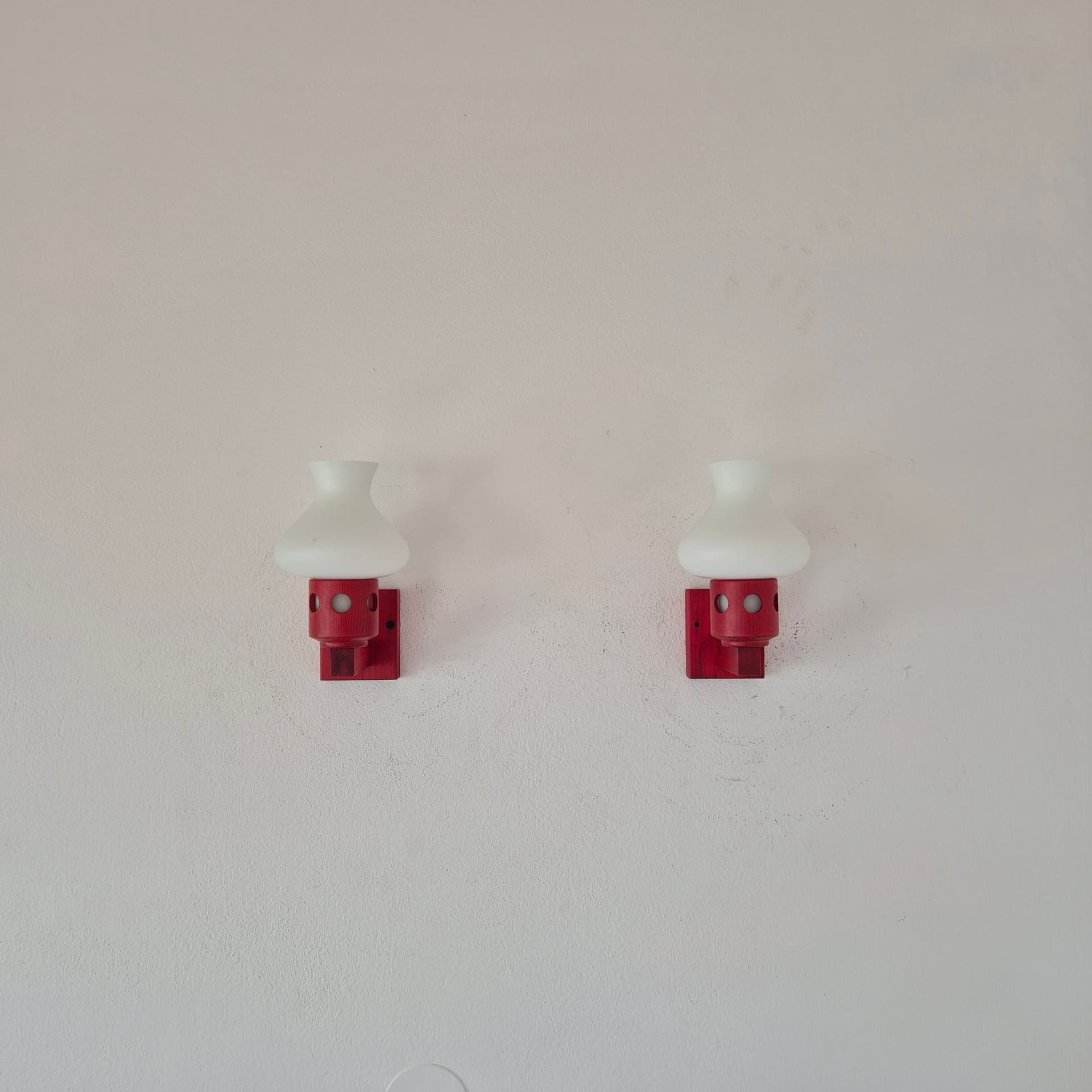 Pair of wall sconces, red wood, white glass, Vitrika, Denmark, 1960s. - 390331