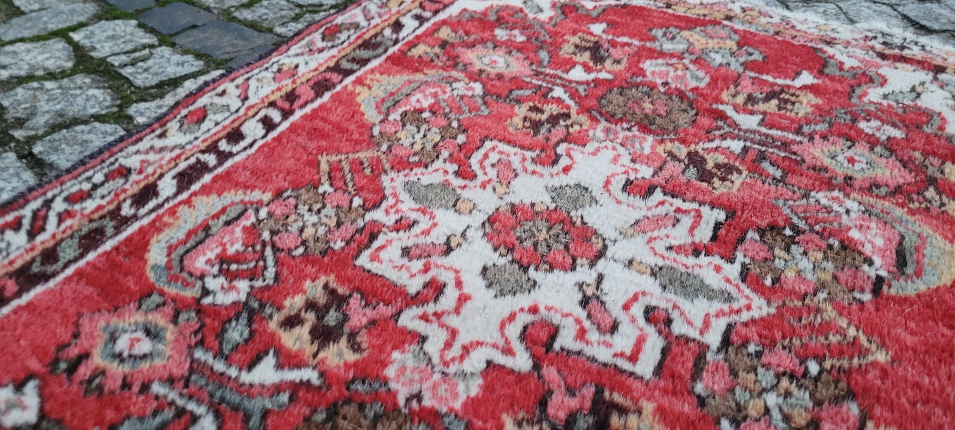 Runner rug Hamadan 85x55 cm, red, wool, Iran, early 20th c. - 390354