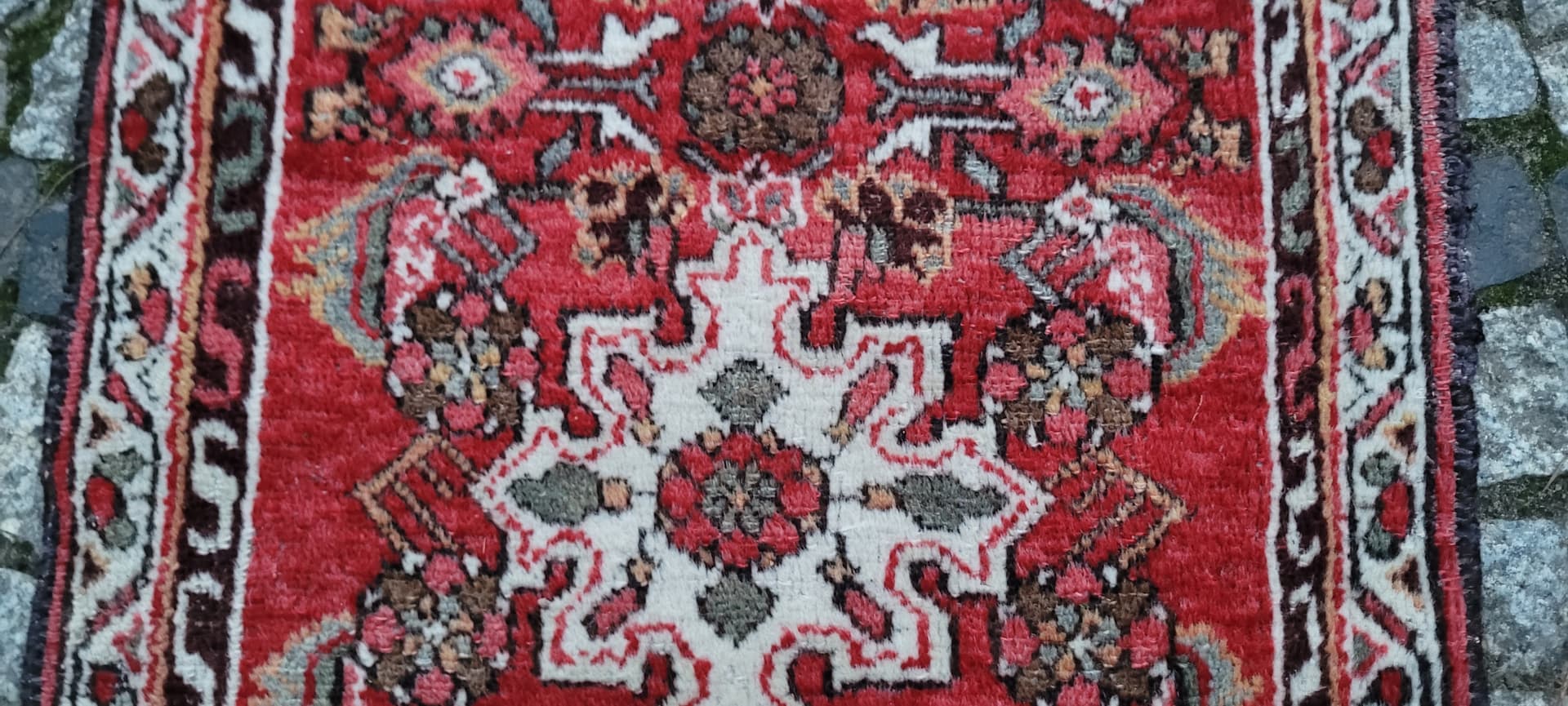 Runner rug Hamadan 85x55 cm, red, wool, Iran, early 20th c. - 390349