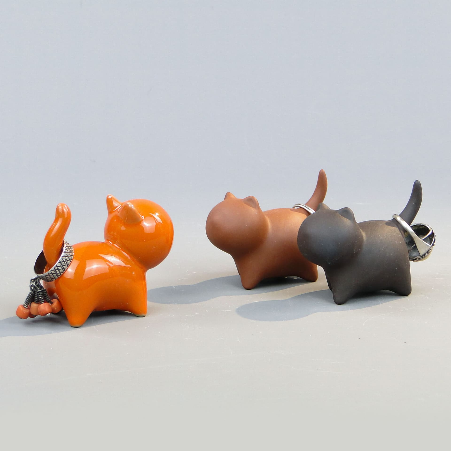Set of Three Ring Holders, Cats, orange, brown, grey, ceramic, 1950s. - 390388