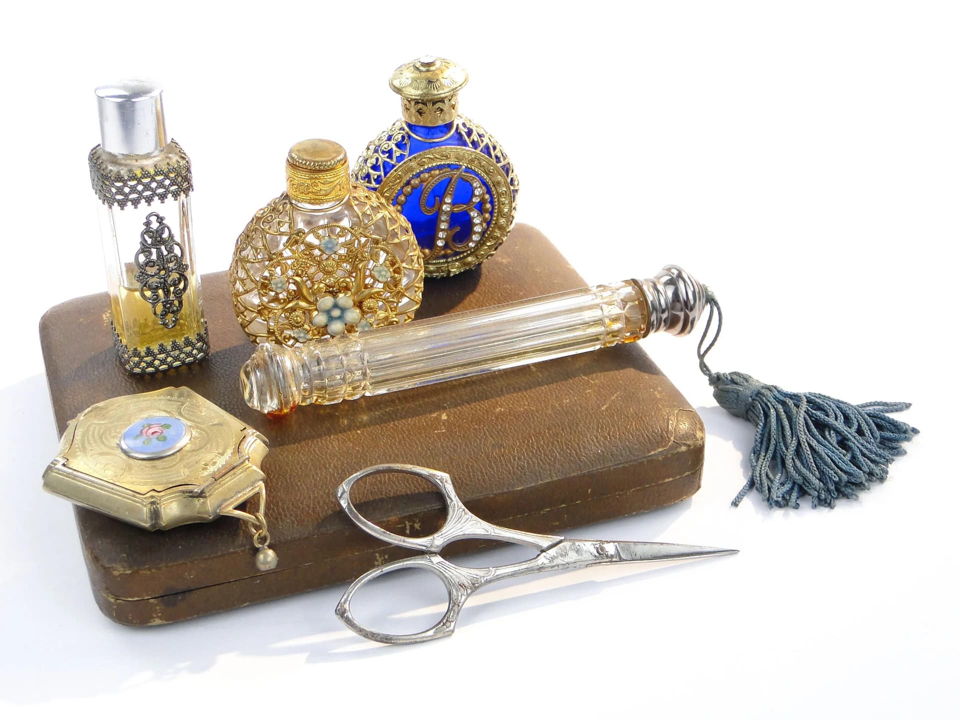 Flakon na perfumy, Art Nouveau & Neo-Baroque, szkło transparent, metal srebrny, Bohemia, Czechy, lata 50. - 390399