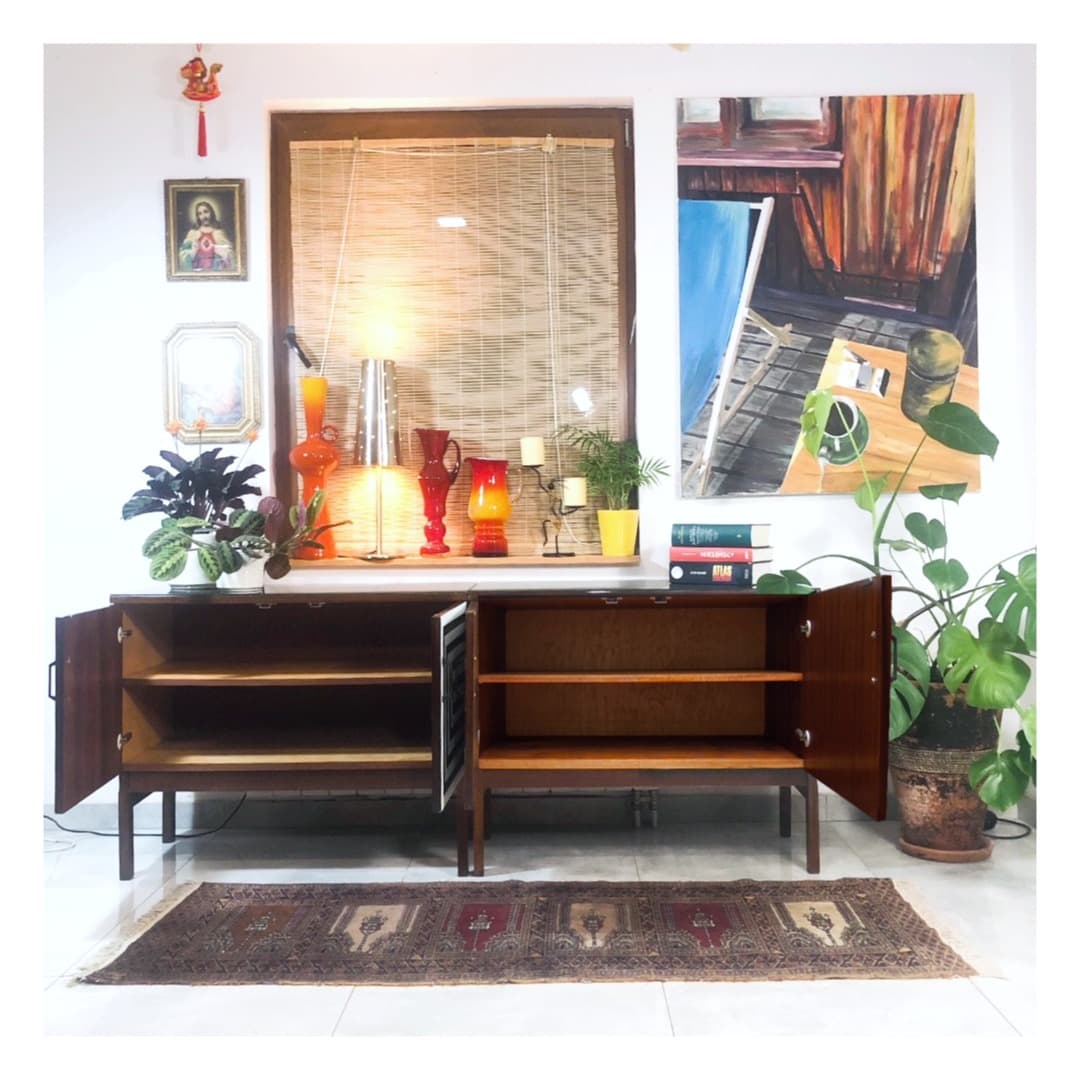 Sideboard Op Art, brązowy, drewno, szkło czarne, Polska, lata 70. - 391109