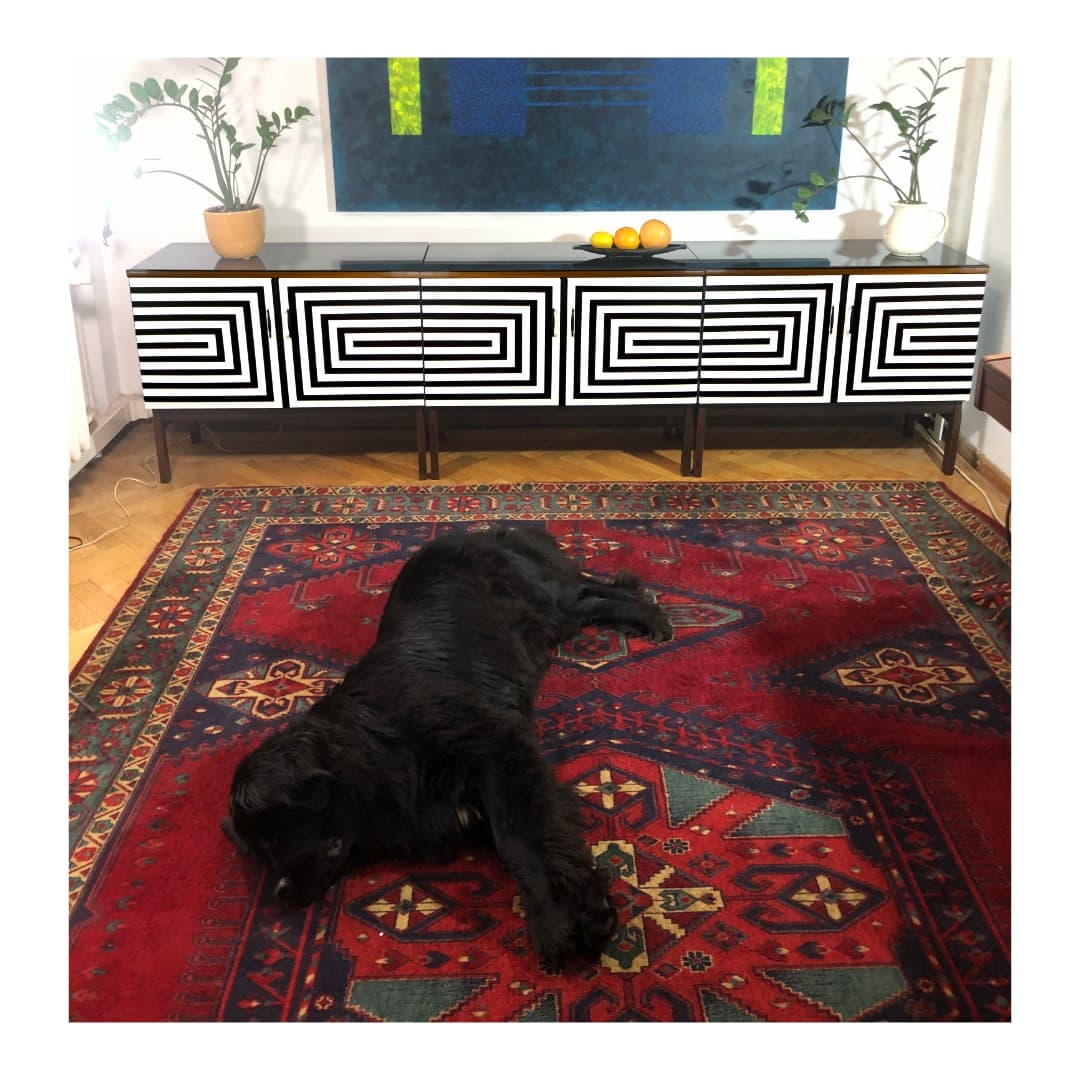 Sideboard Op Art, brązowy, drewno, szkło czarne, Polska, lata 70. - 391131