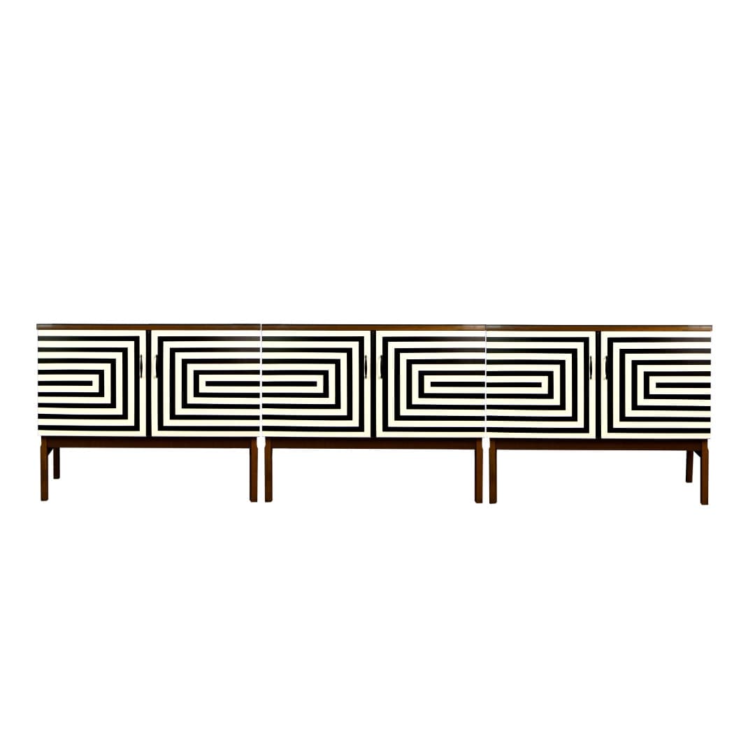 Sideboard Op Art, brązowy, drewno, szkło czarne, Polska, lata 70.