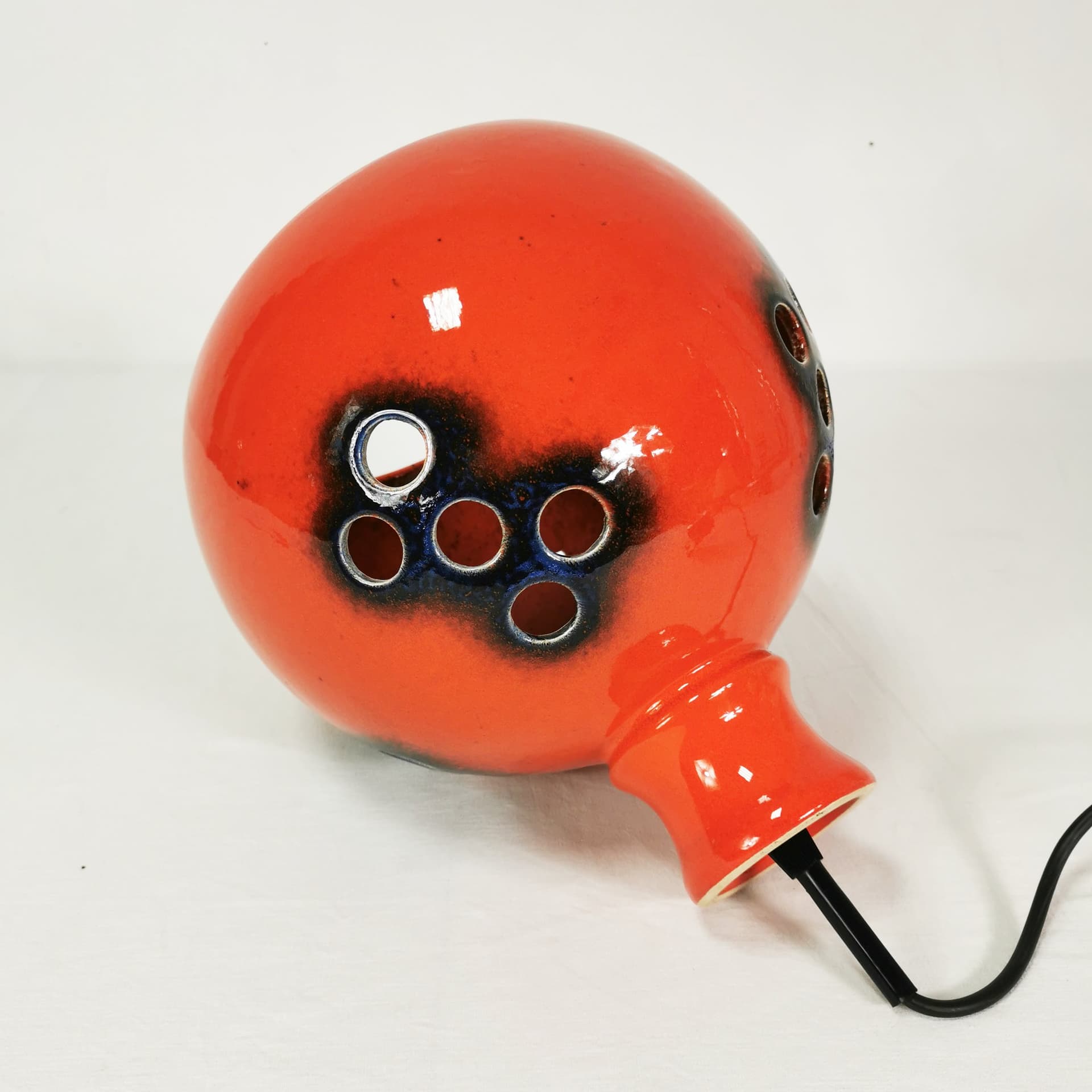 Pendant lamp Space Age, orange-red ceramic, dark blue-black glaze, Germany, 1970s. - 391142