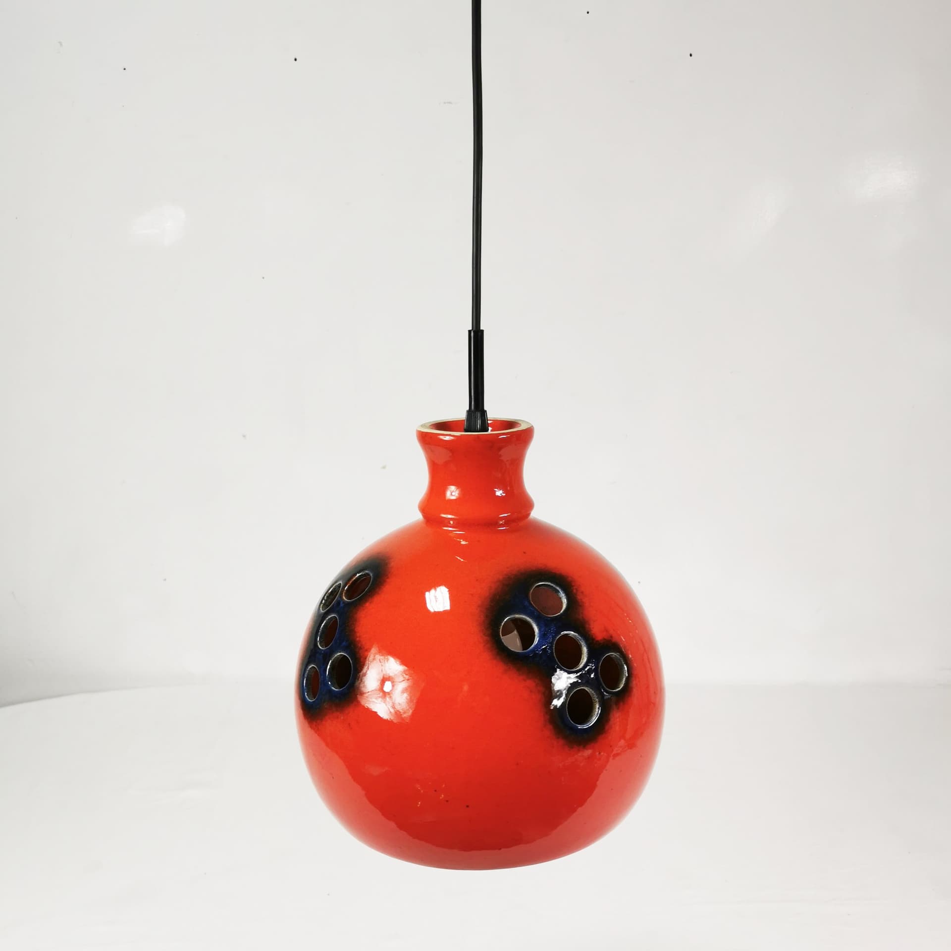 Pendant lamp Space Age, orange-red ceramic, dark blue-black glaze, Germany, 1970s. - 391136