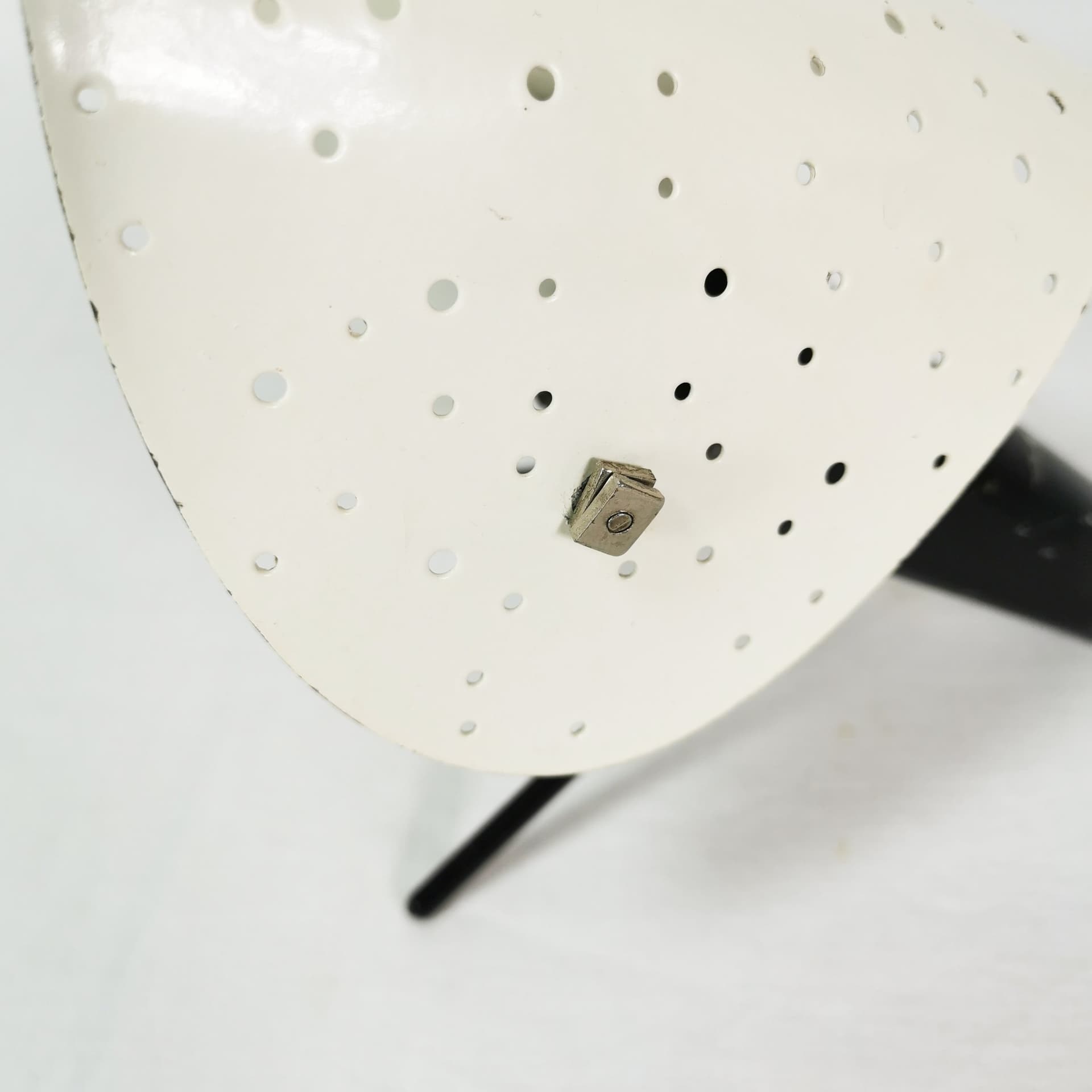 Lampka stołowa Jamnik typ 1318, metal czarny biały, proj. A. Gałecki, Polska, lata 60. - 391154