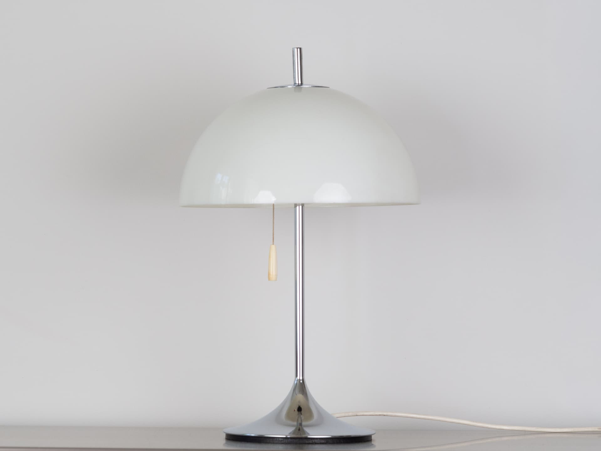 Table lamp Panthella, white, plastic, metal, by V. Panton, Louis Poulsen, Denmark, 1970s. - 391418